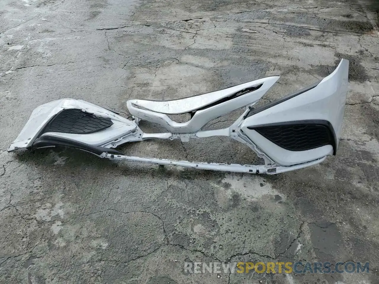 12 Фотография поврежденного автомобиля 4T1T11AK4NU060066 TOYOTA CAMRY 2022