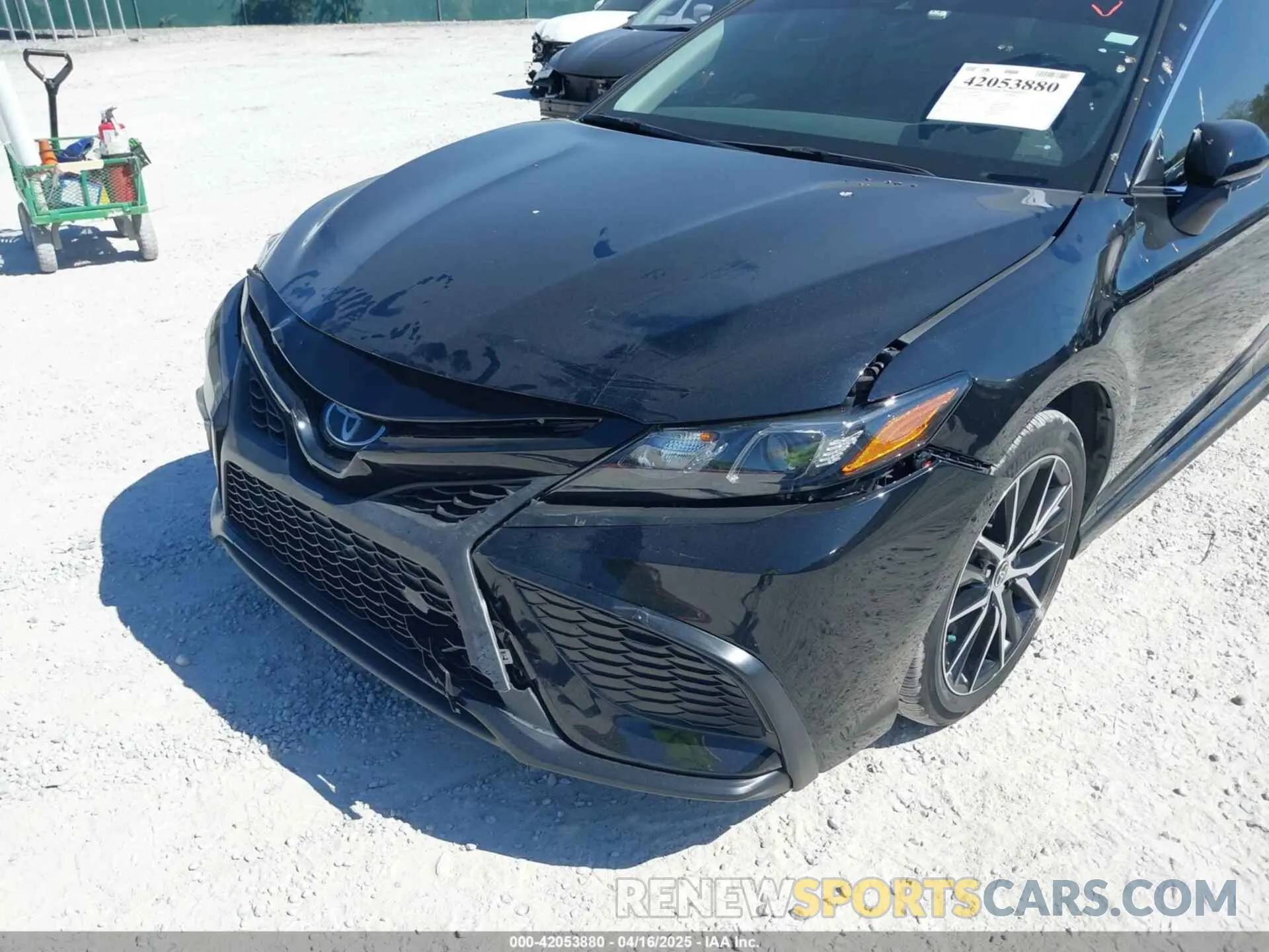 6 Photograph of a damaged car 4T1T11AK4NU698415 TOYOTA CAMRY 2022