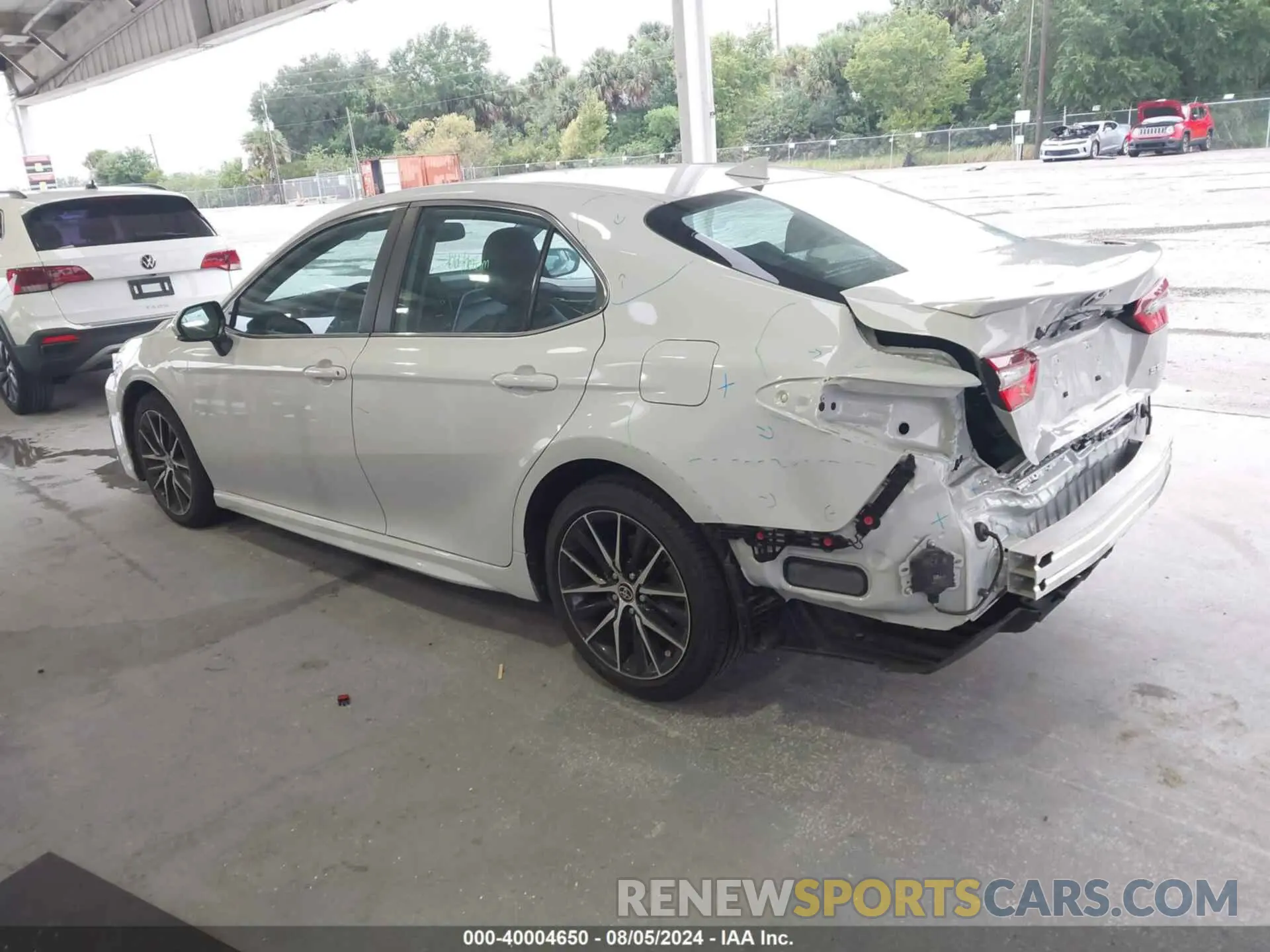 3 Photograph of a damaged car 4T1T11AK5NU033989 TOYOTA CAMRY 2022