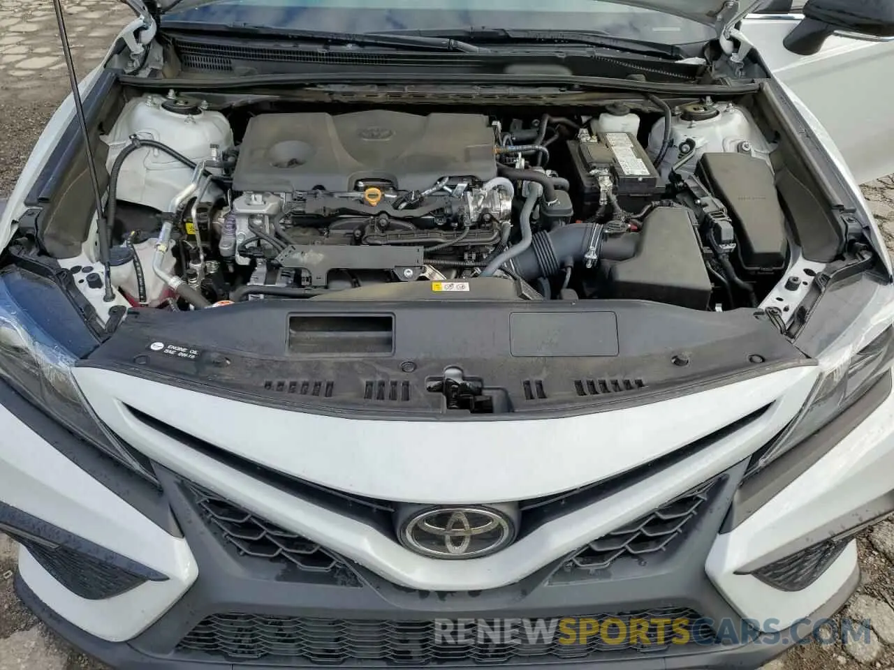 11 Photograph of a damaged car 4T1T11AK5NU054759 TOYOTA CAMRY 2022