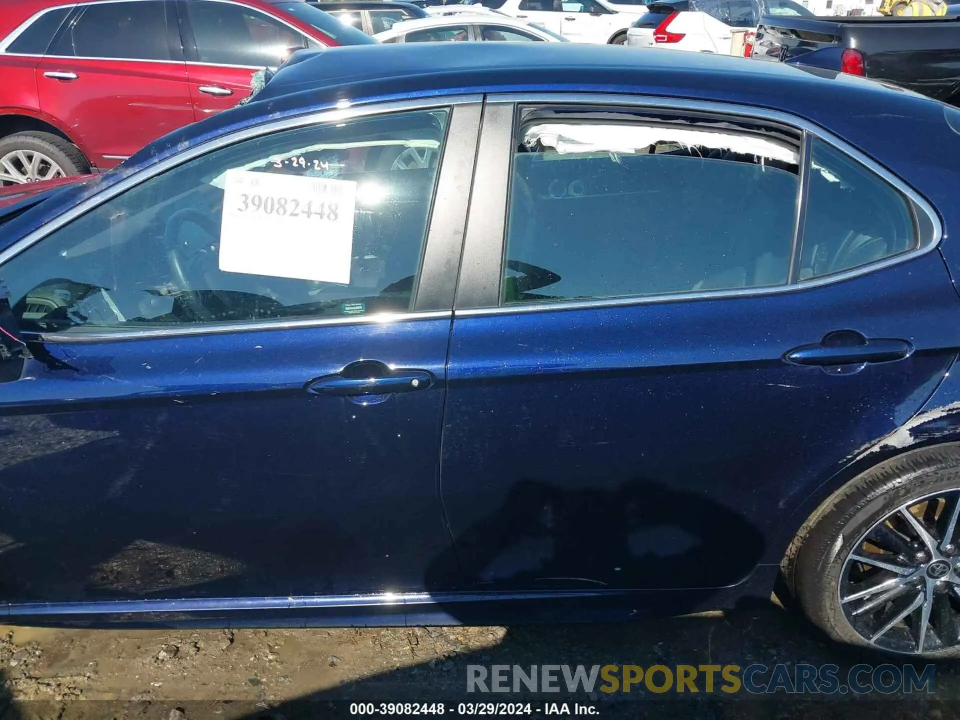 15 Photograph of a damaged car 4T1T11AK5NU617566 TOYOTA CAMRY 2022