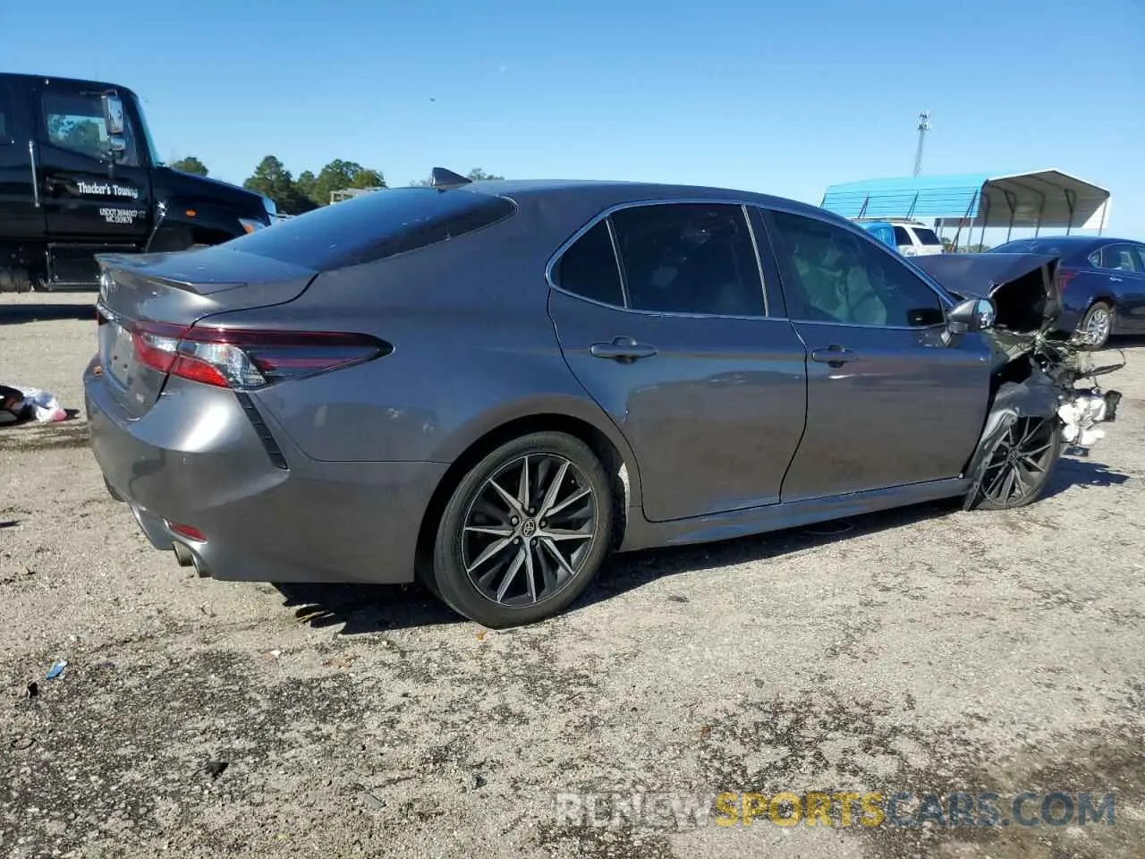 3 Photograph of a damaged car 4T1T11AK5NU709602 TOYOTA CAMRY 2022