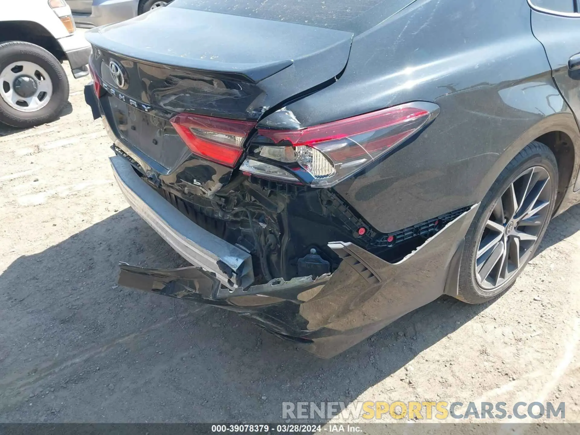 18 Фотография поврежденного автомобиля 4T1T11AK6NU039705 TOYOTA CAMRY 2022