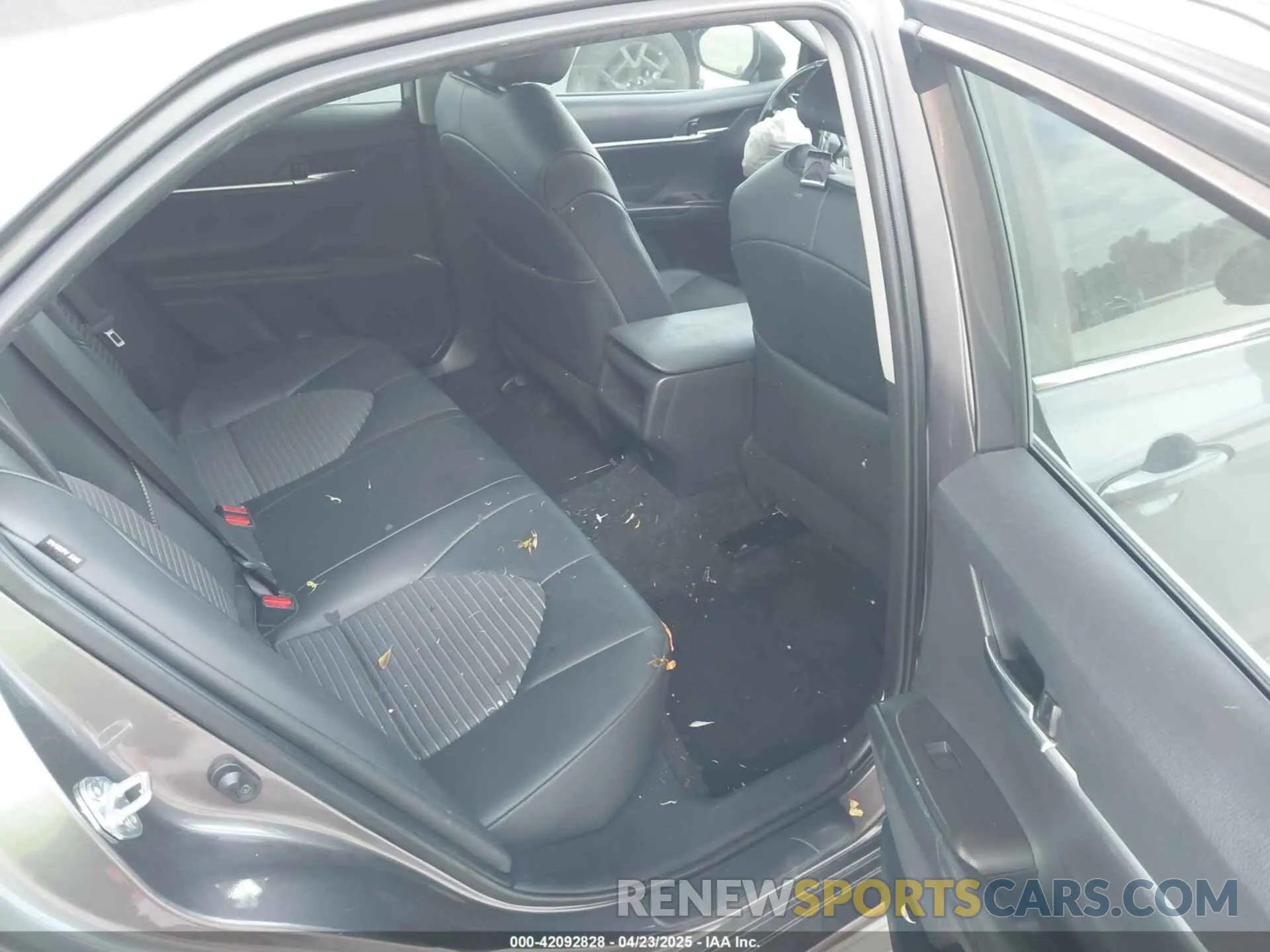 8 Фотография поврежденного автомобиля 4T1T11AK6NU639527 TOYOTA CAMRY 2022