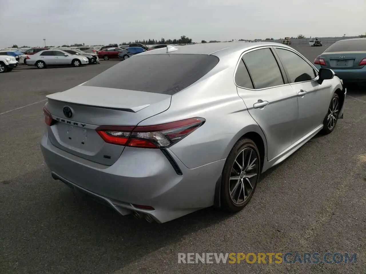 4 Фотография поврежденного автомобиля 4T1T11AK6NU674956 TOYOTA CAMRY 2022