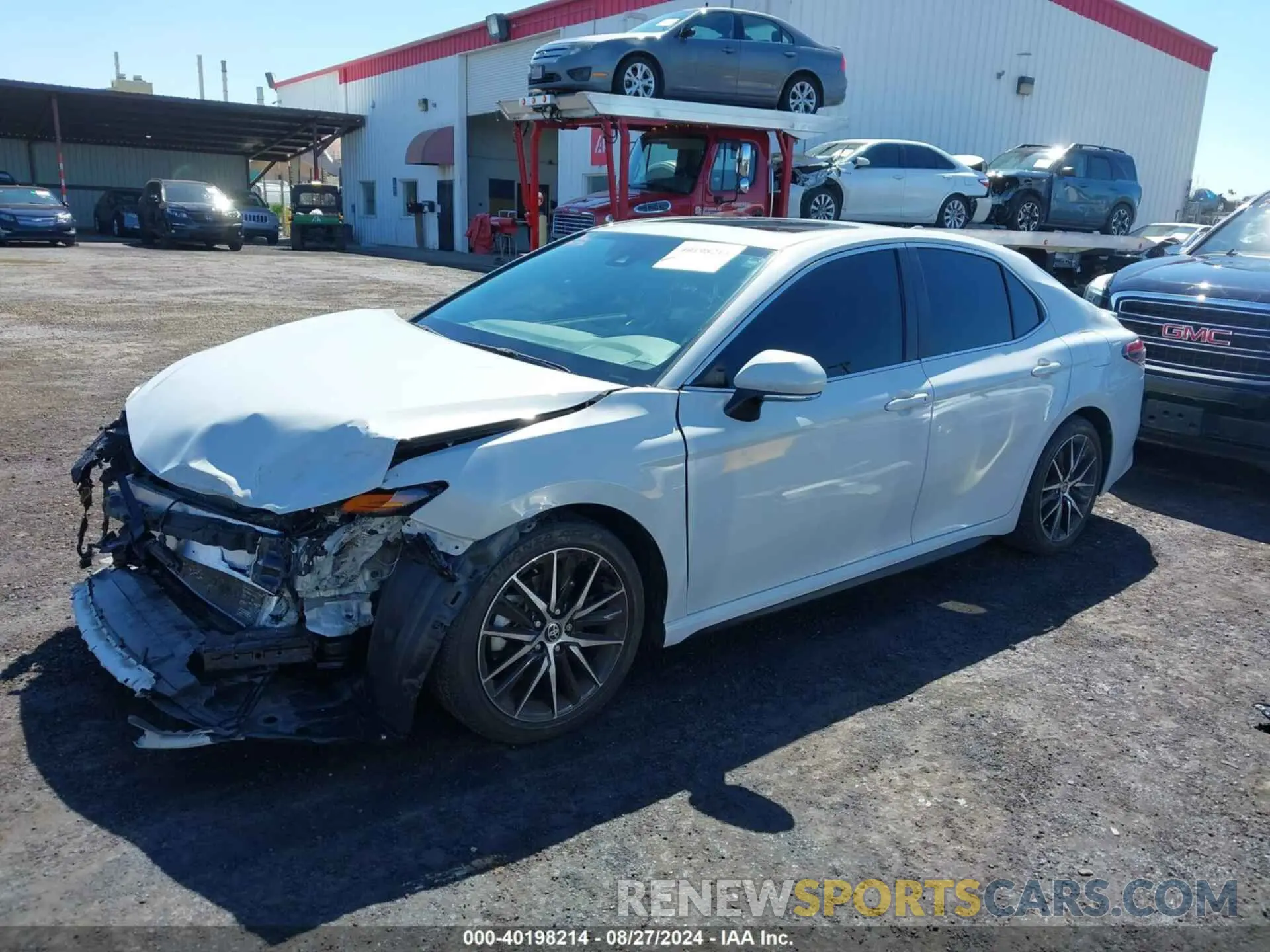 2 Photograph of a damaged car 4T1T11AK7NU006048 TOYOTA CAMRY 2022