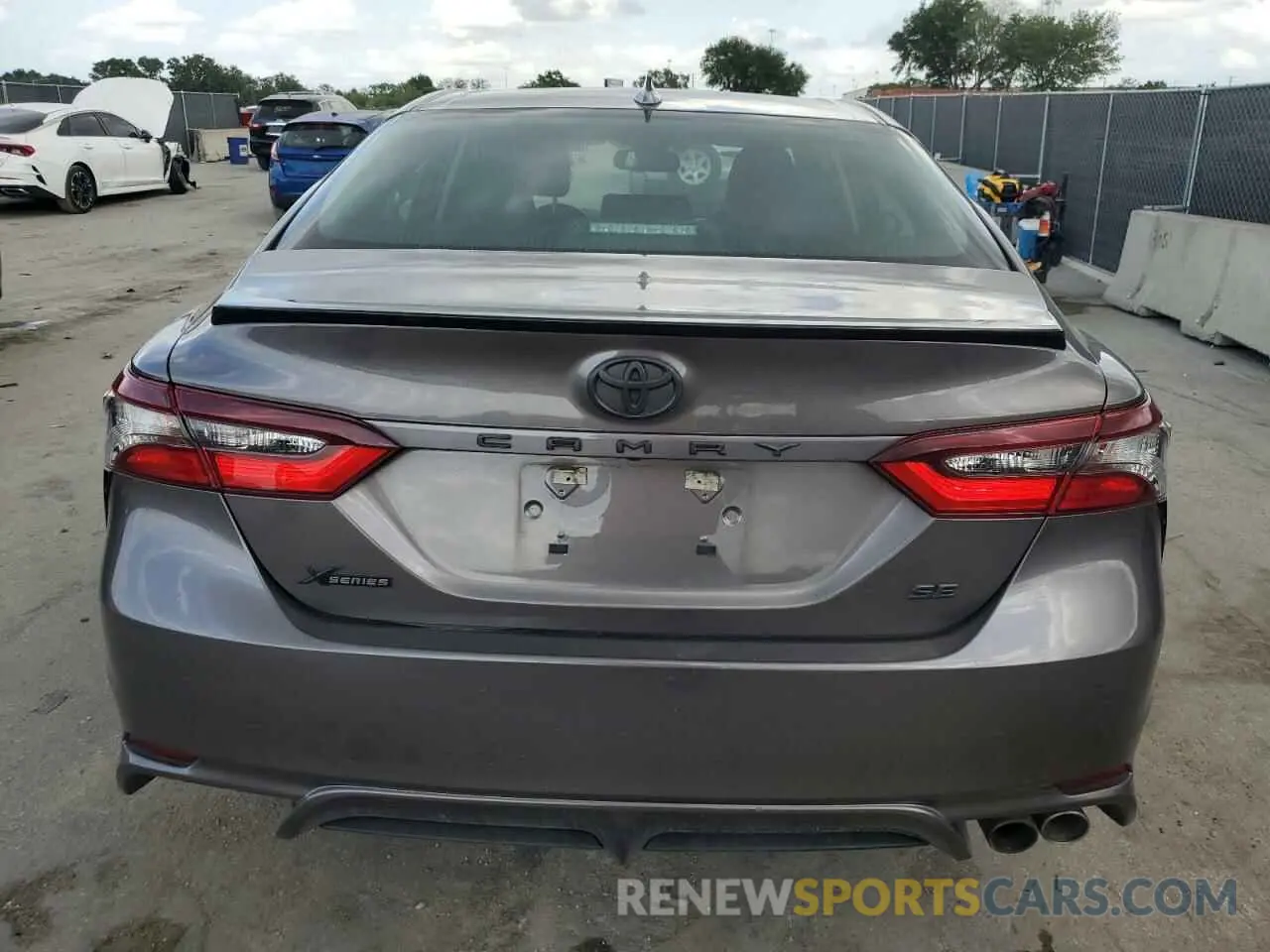 6 Photograph of a damaged car 4T1T11AK7NU672827 TOYOTA CAMRY 2022