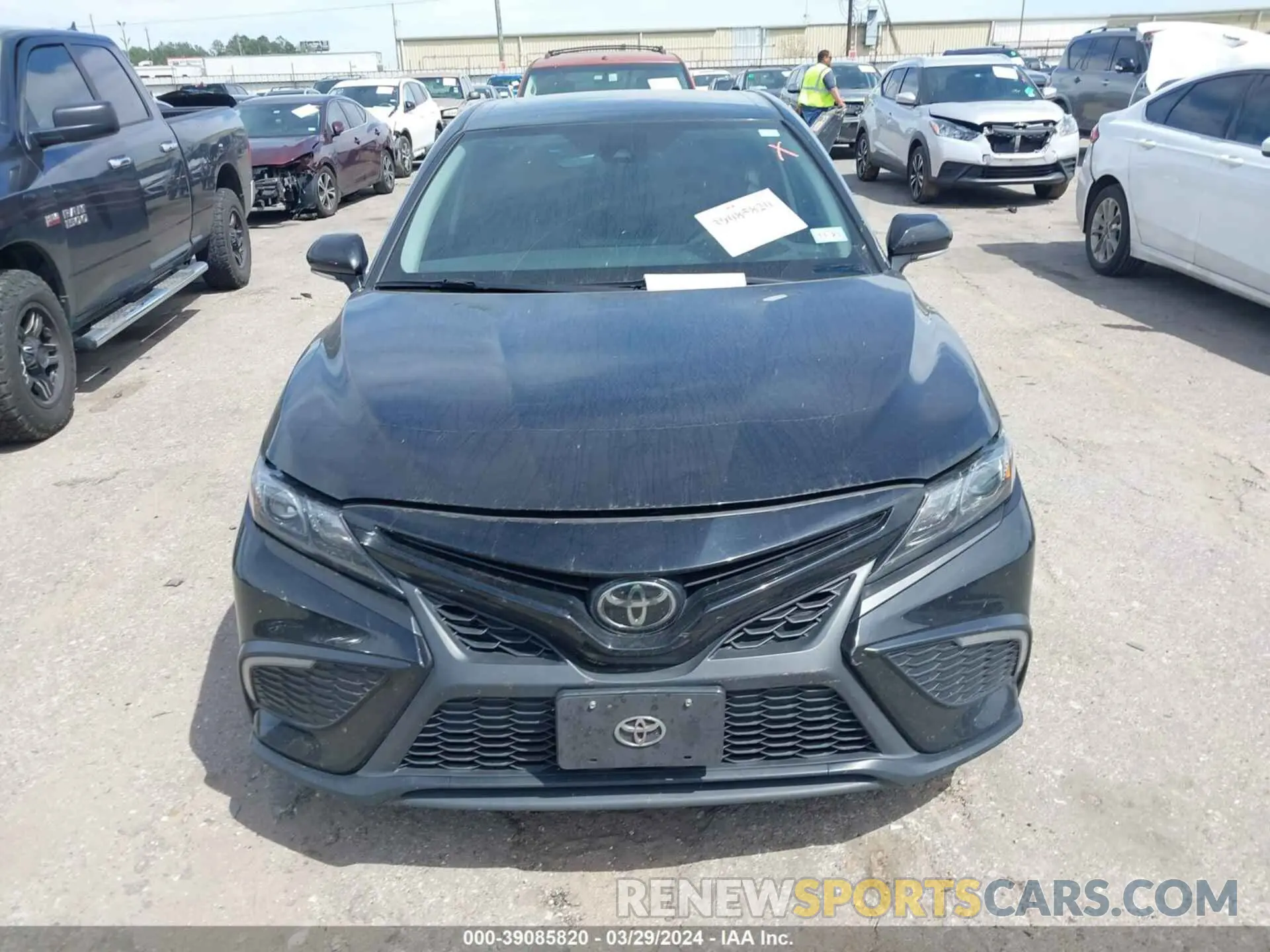 12 Photograph of a damaged car 4T1T11AK8NU009122 TOYOTA CAMRY 2022