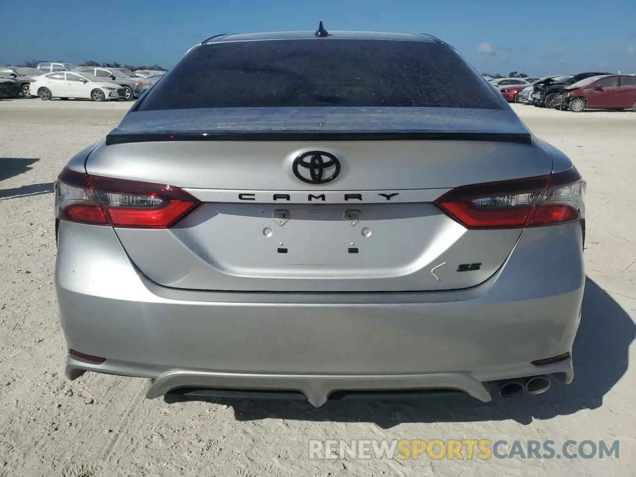 6 Photograph of a damaged car 4T1T11AK8NU034814 TOYOTA CAMRY 2022