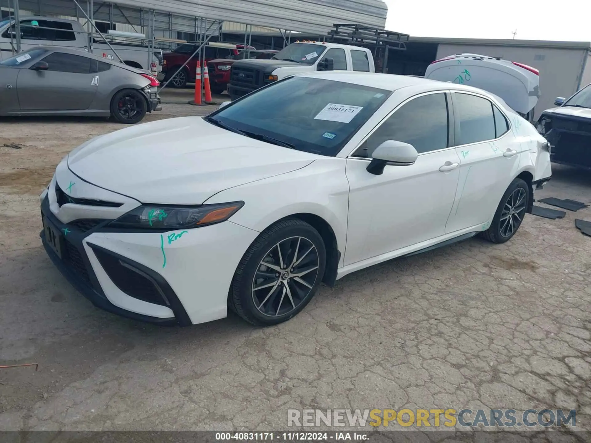 2 Photograph of a damaged car 4T1T11AK8NU075993 TOYOTA CAMRY 2022