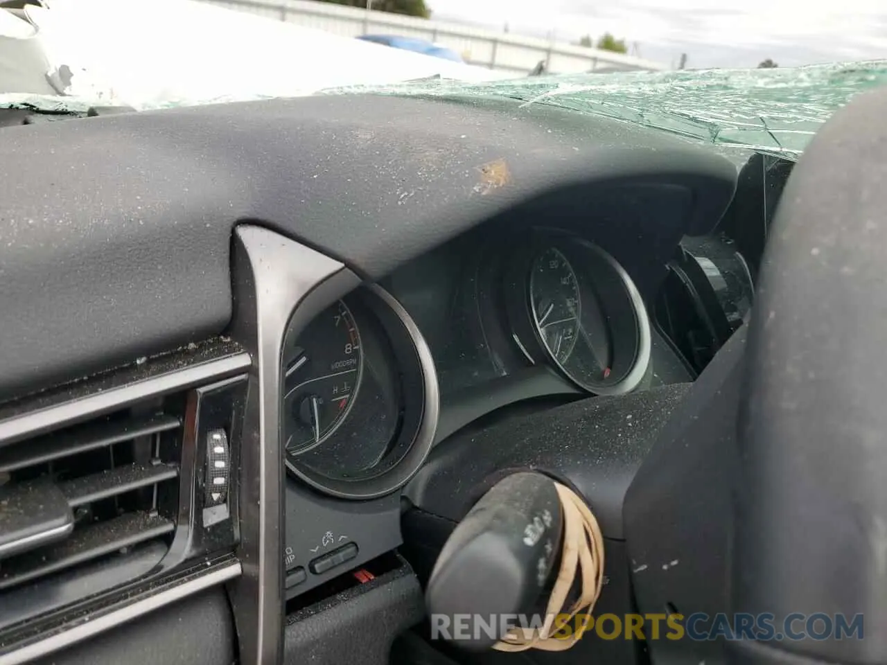 9 Photograph of a damaged car 4T1T11AK9NU012689 TOYOTA CAMRY 2022