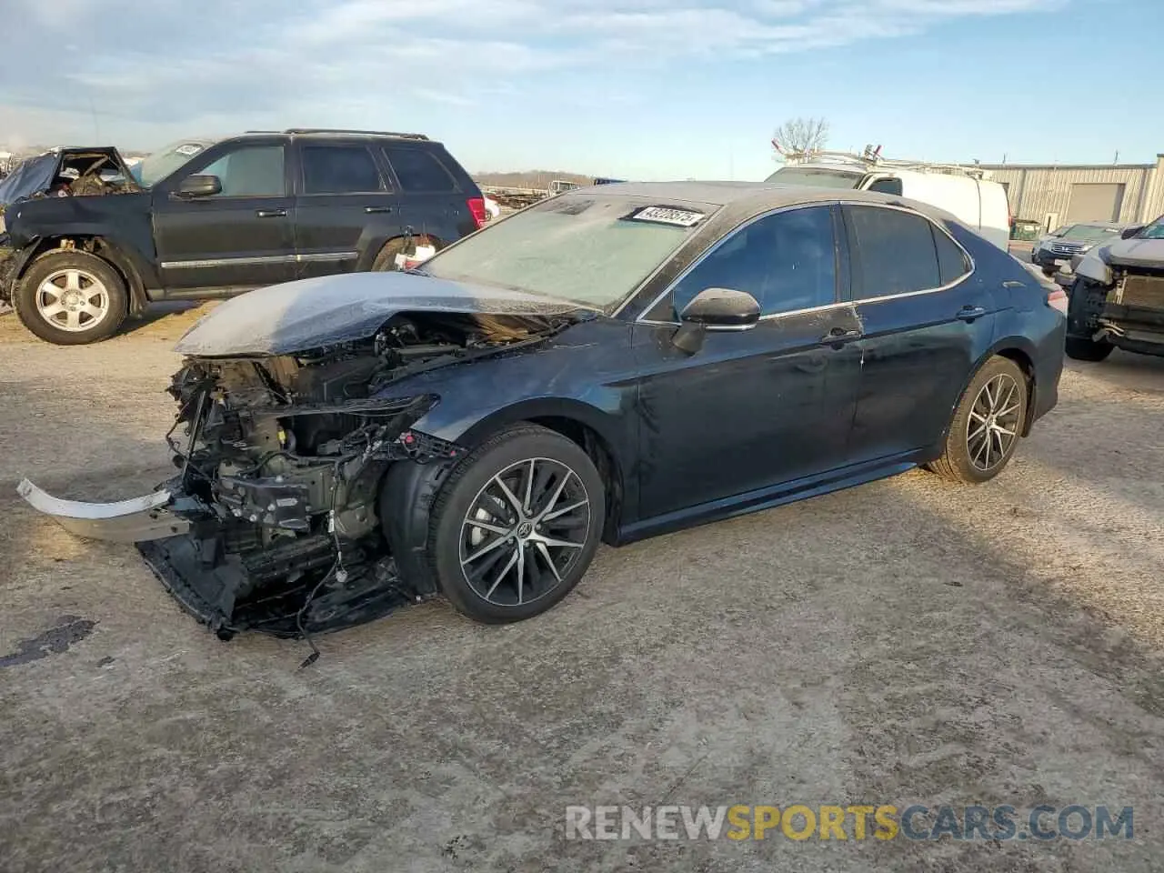 1 Фотография поврежденного автомобиля 4T1T11AK9NU038936 TOYOTA CAMRY 2022