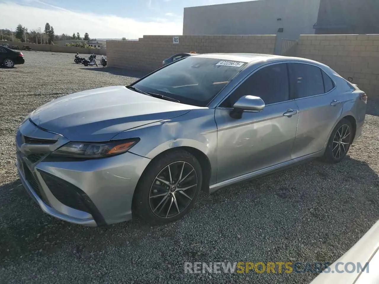 1 Photograph of a damaged car 4T1T11AKXNU059276 TOYOTA CAMRY 2022
