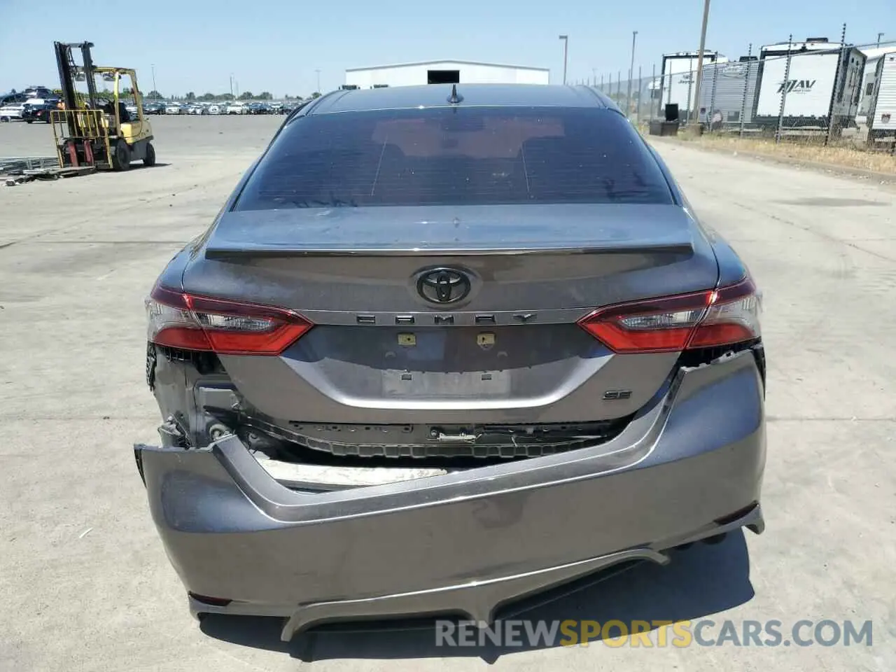 6 Photograph of a damaged car 4T1T11AKXNU626554 TOYOTA CAMRY 2022