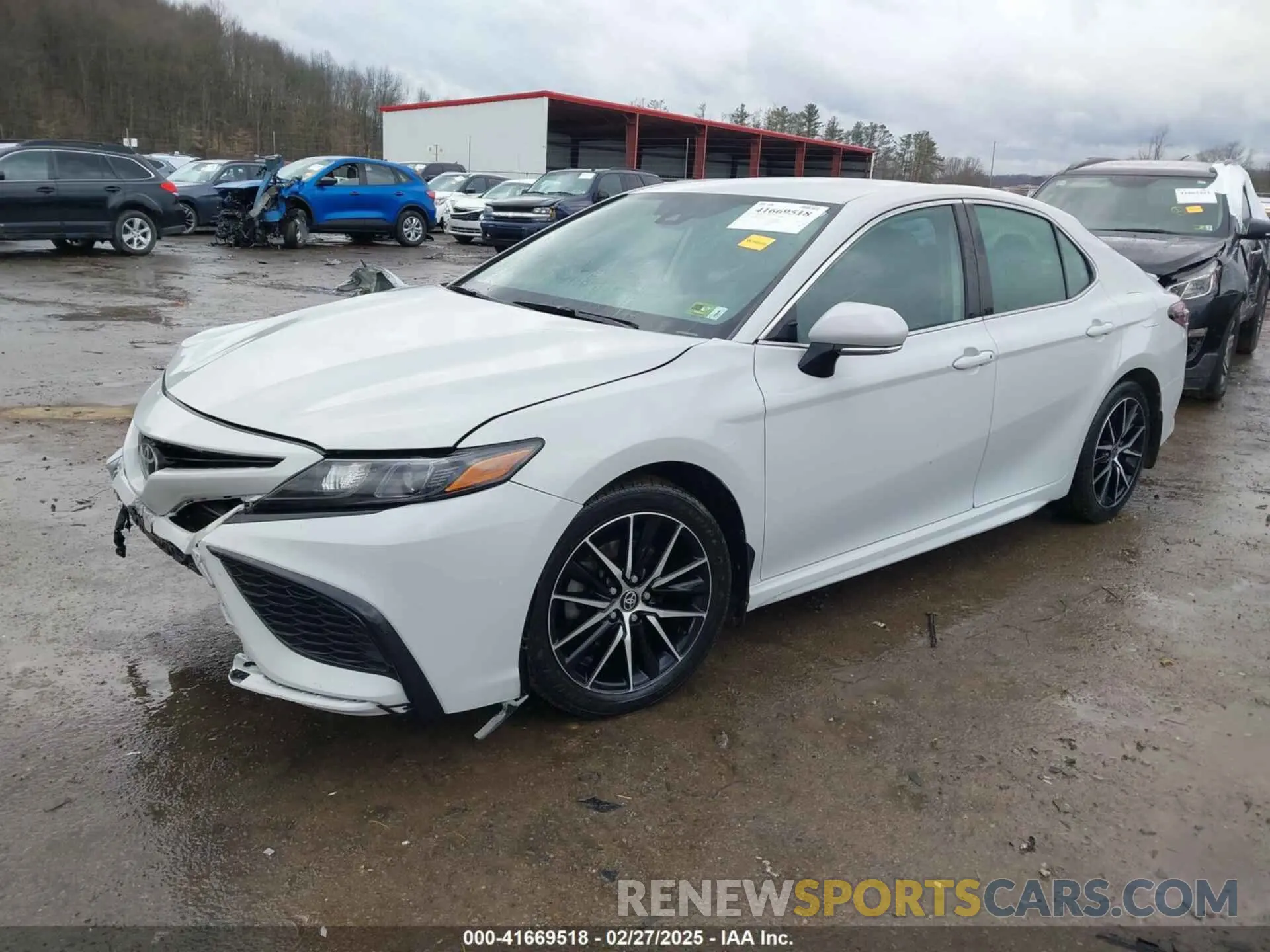 2 Photograph of a damaged car 4T1T11BK1NU052635 TOYOTA CAMRY 2022