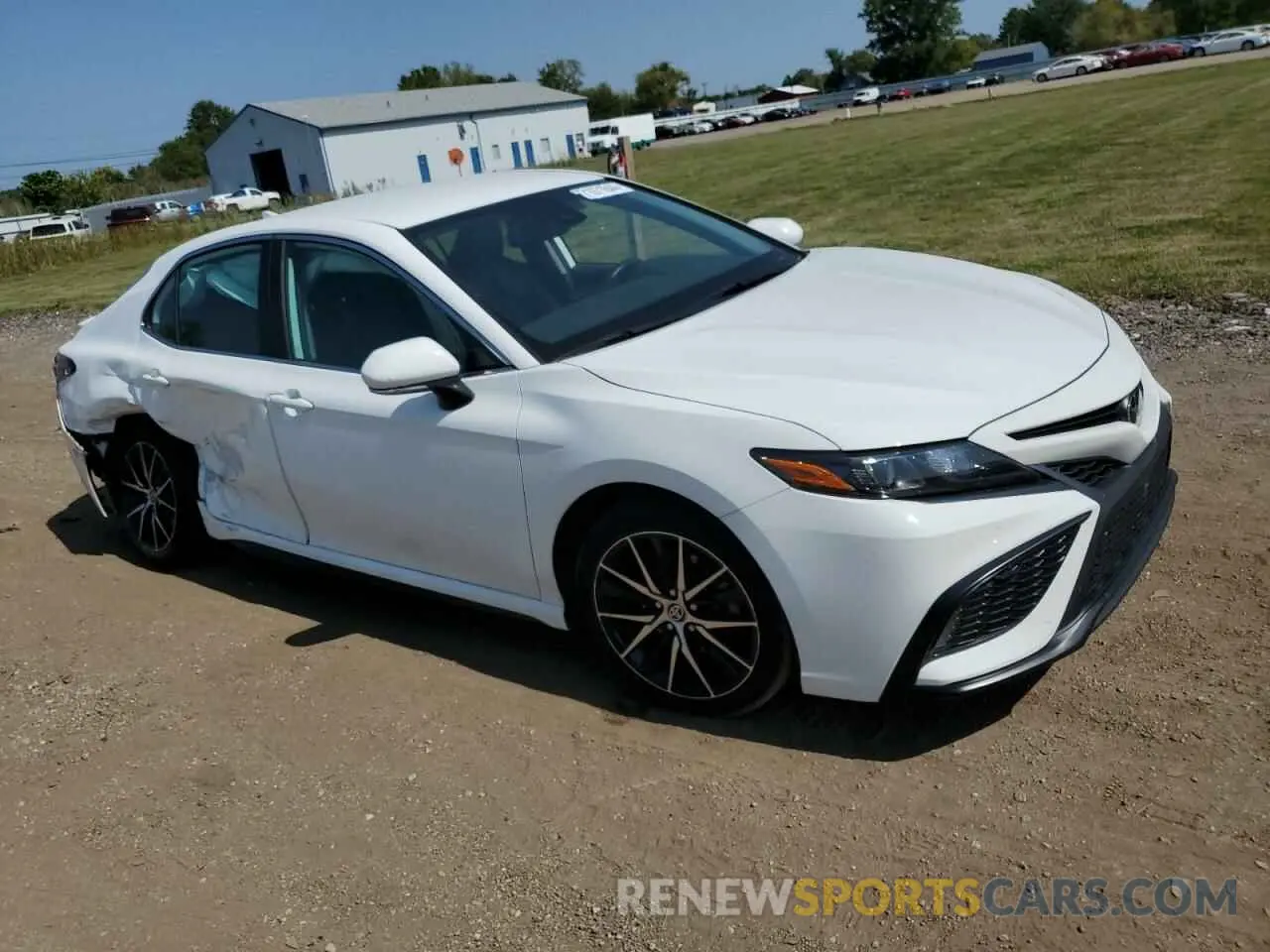 4 Photograph of a damaged car 4T1T11BK1NU058905 TOYOTA CAMRY 2022