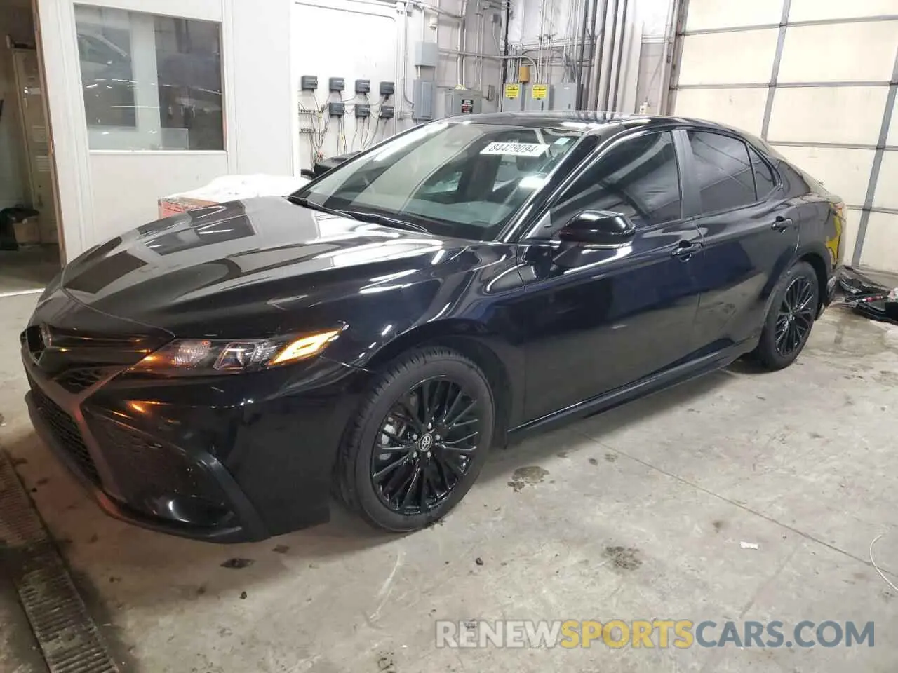 1 Photograph of a damaged car 4T1T11BK3NU060624 TOYOTA CAMRY 2022