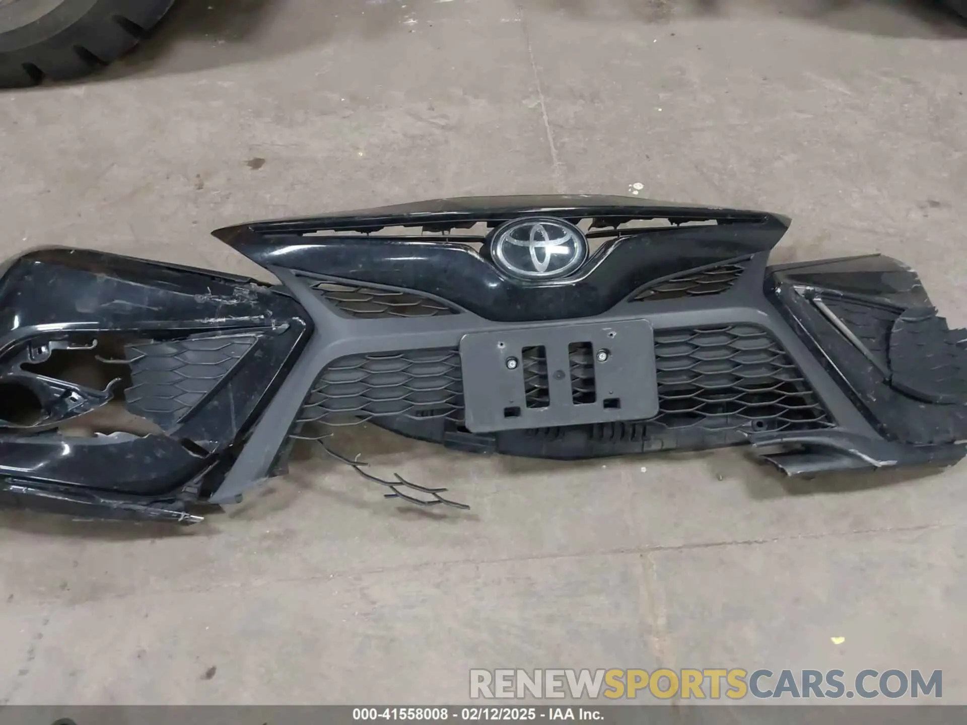 12 Фотография поврежденного автомобиля 4T1T11BK3NU068433 TOYOTA CAMRY 2022