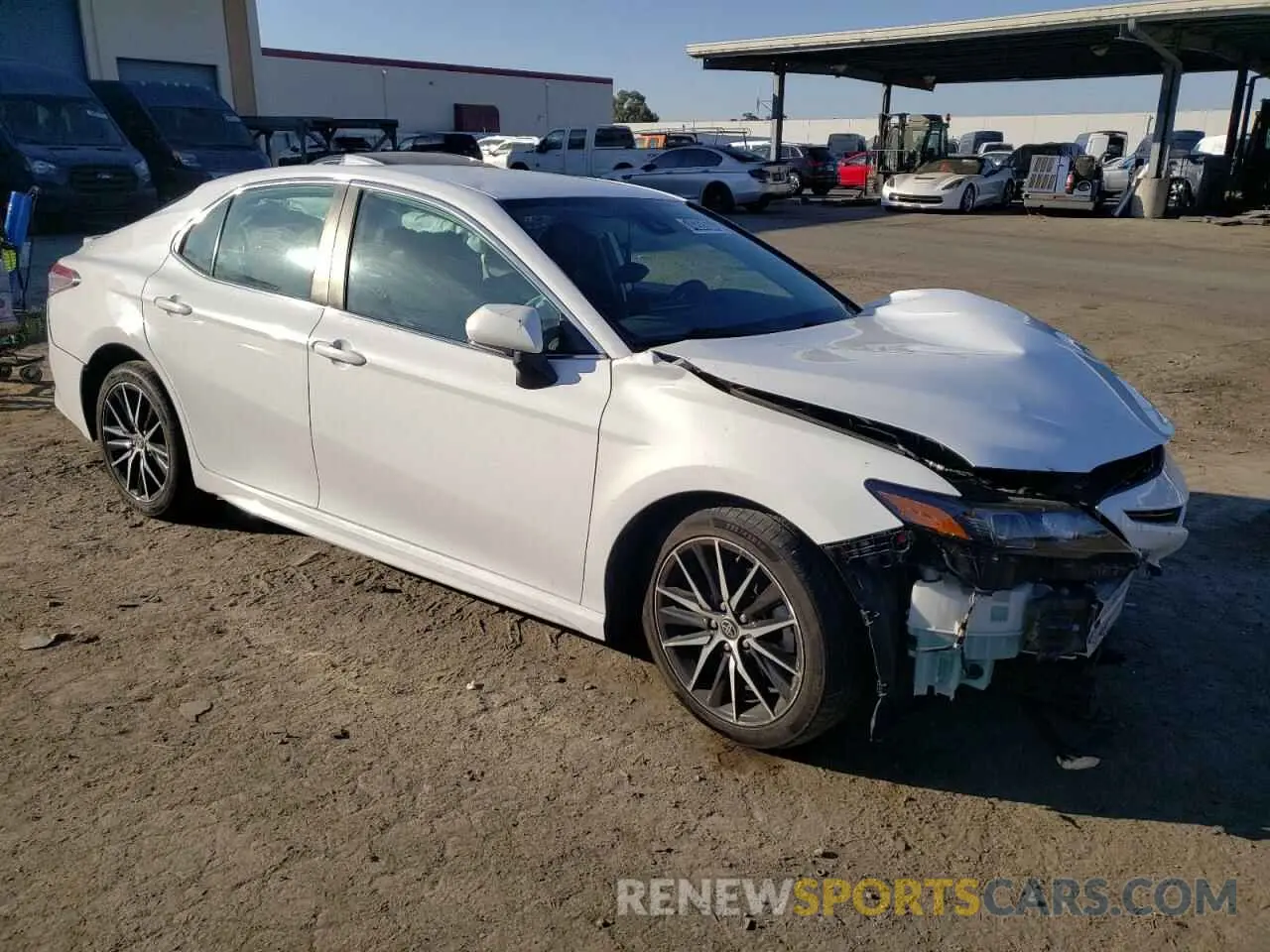 4 Photograph of a damaged car 4T1T11BK8NU053779 TOYOTA CAMRY 2022