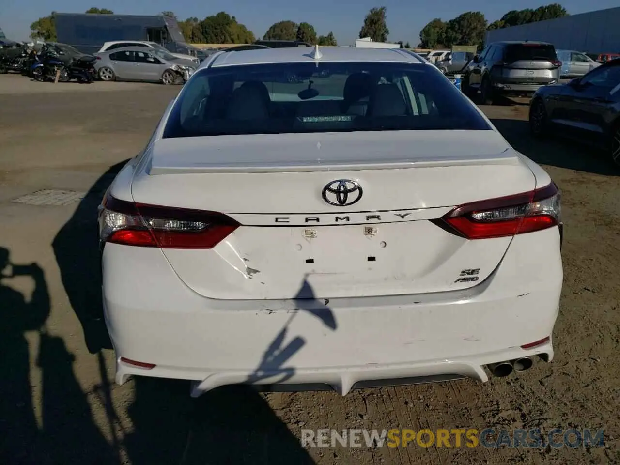 6 Photograph of a damaged car 4T1T11BK8NU053779 TOYOTA CAMRY 2022