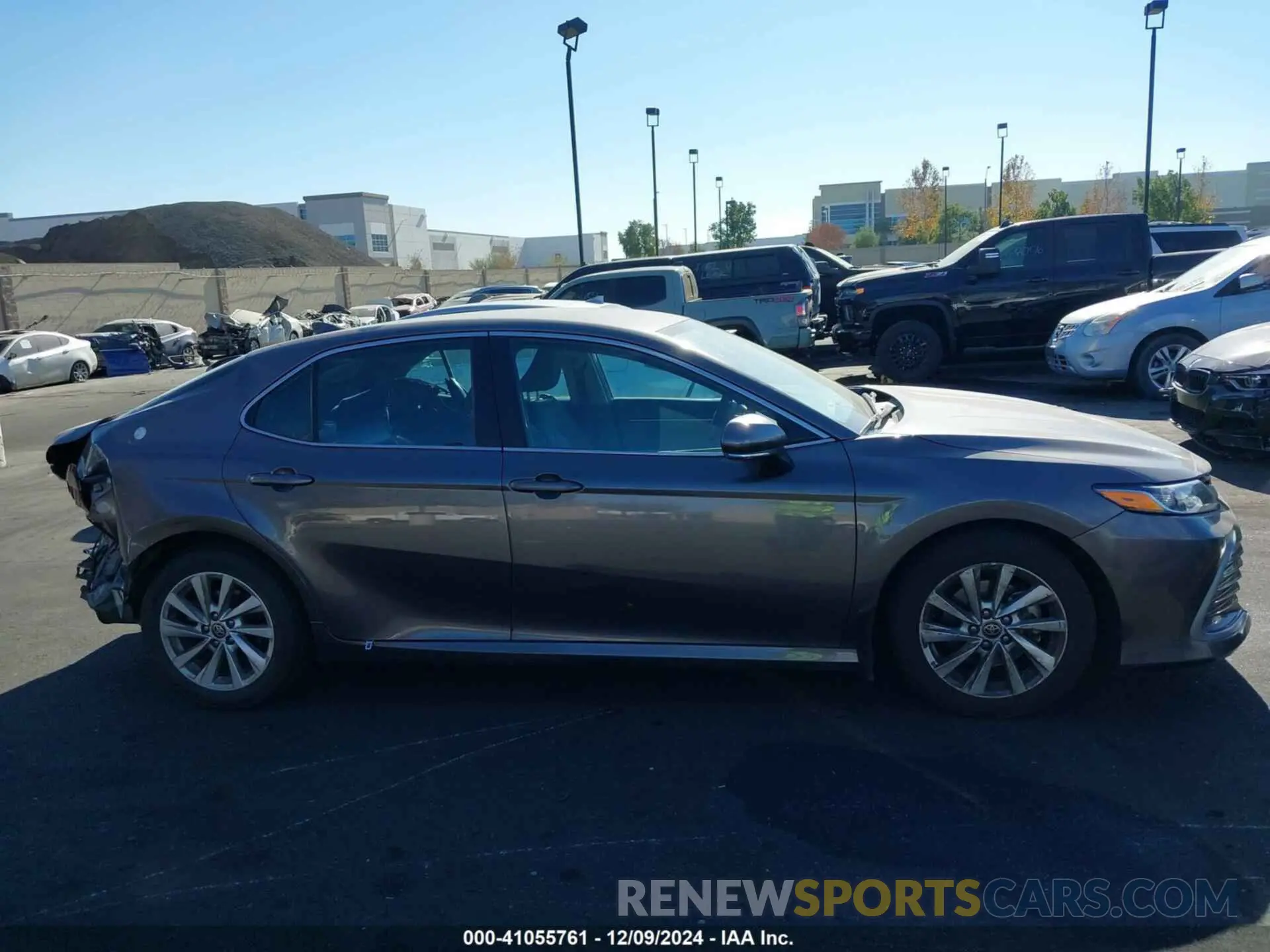 14 Фотография поврежденного автомобиля 4L1R11AK9PU163951 TOYOTA CAMRY 2023