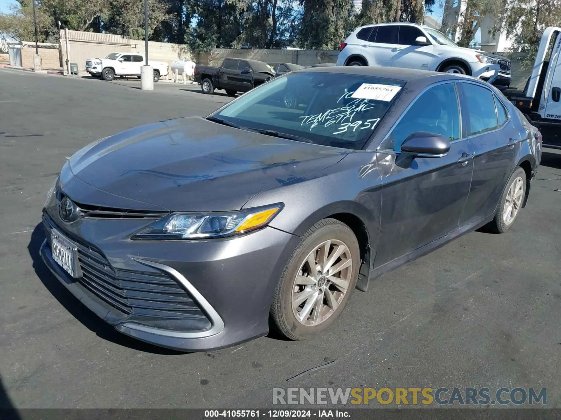 2 Фотография поврежденного автомобиля 4L1R11AK9PU163951 TOYOTA CAMRY 2023