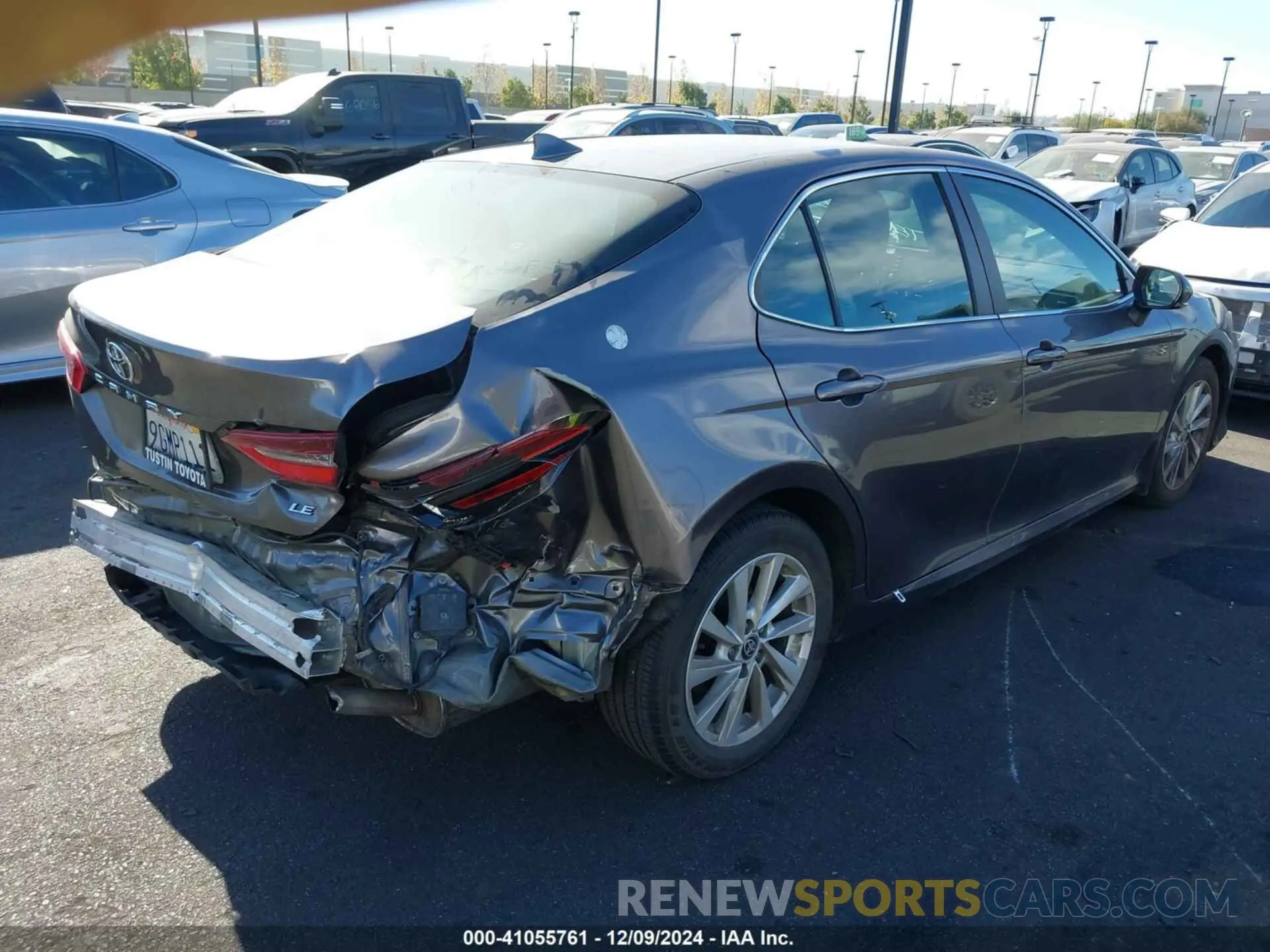 4 Фотография поврежденного автомобиля 4L1R11AK9PU163951 TOYOTA CAMRY 2023