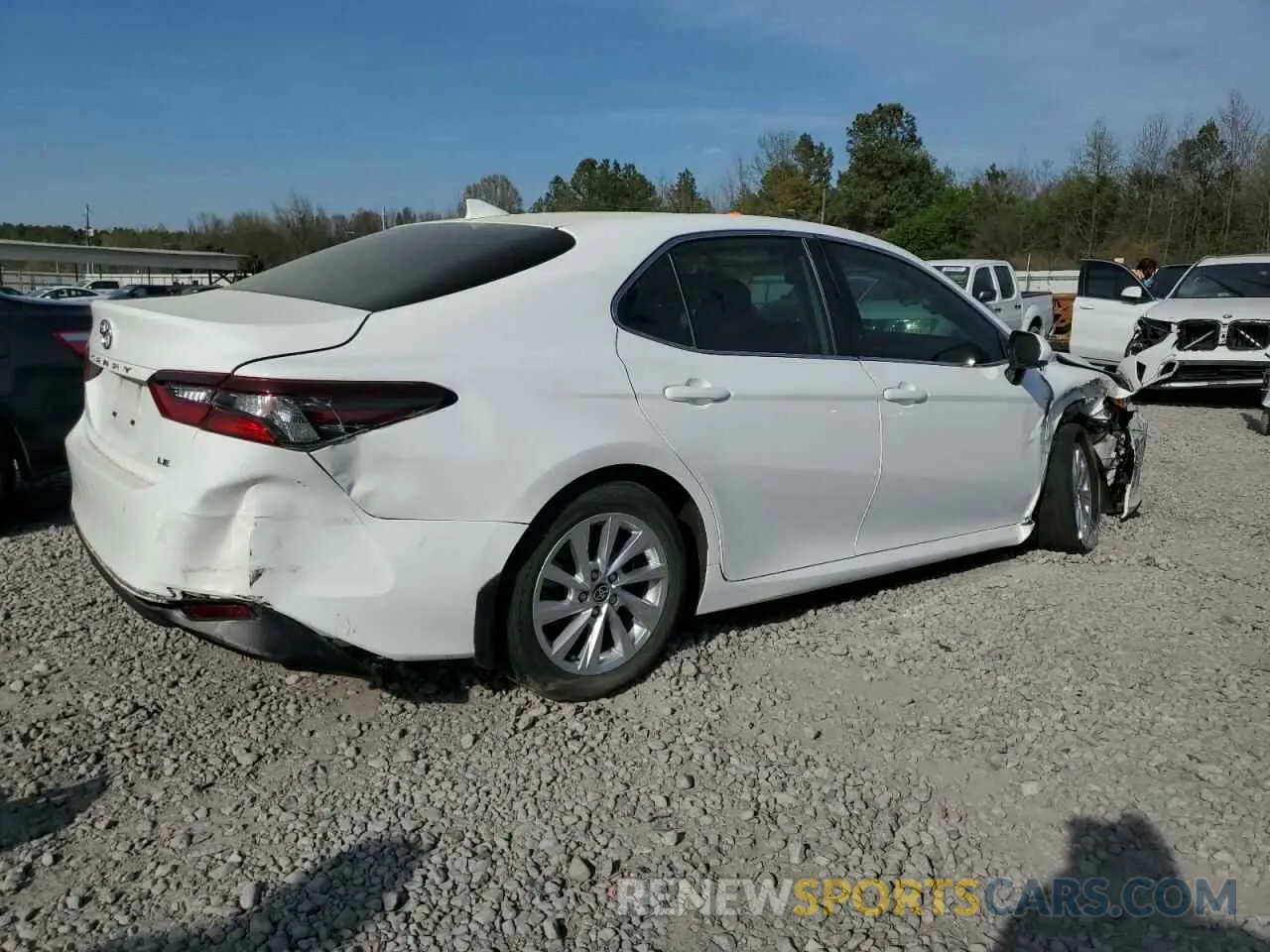 3 Фотография поврежденного автомобиля 4T1C11AK0PU109024 TOYOTA CAMRY 2023