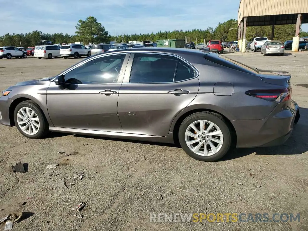 2 Фотография поврежденного автомобиля 4T1C11AK0PU150009 TOYOTA CAMRY 2023