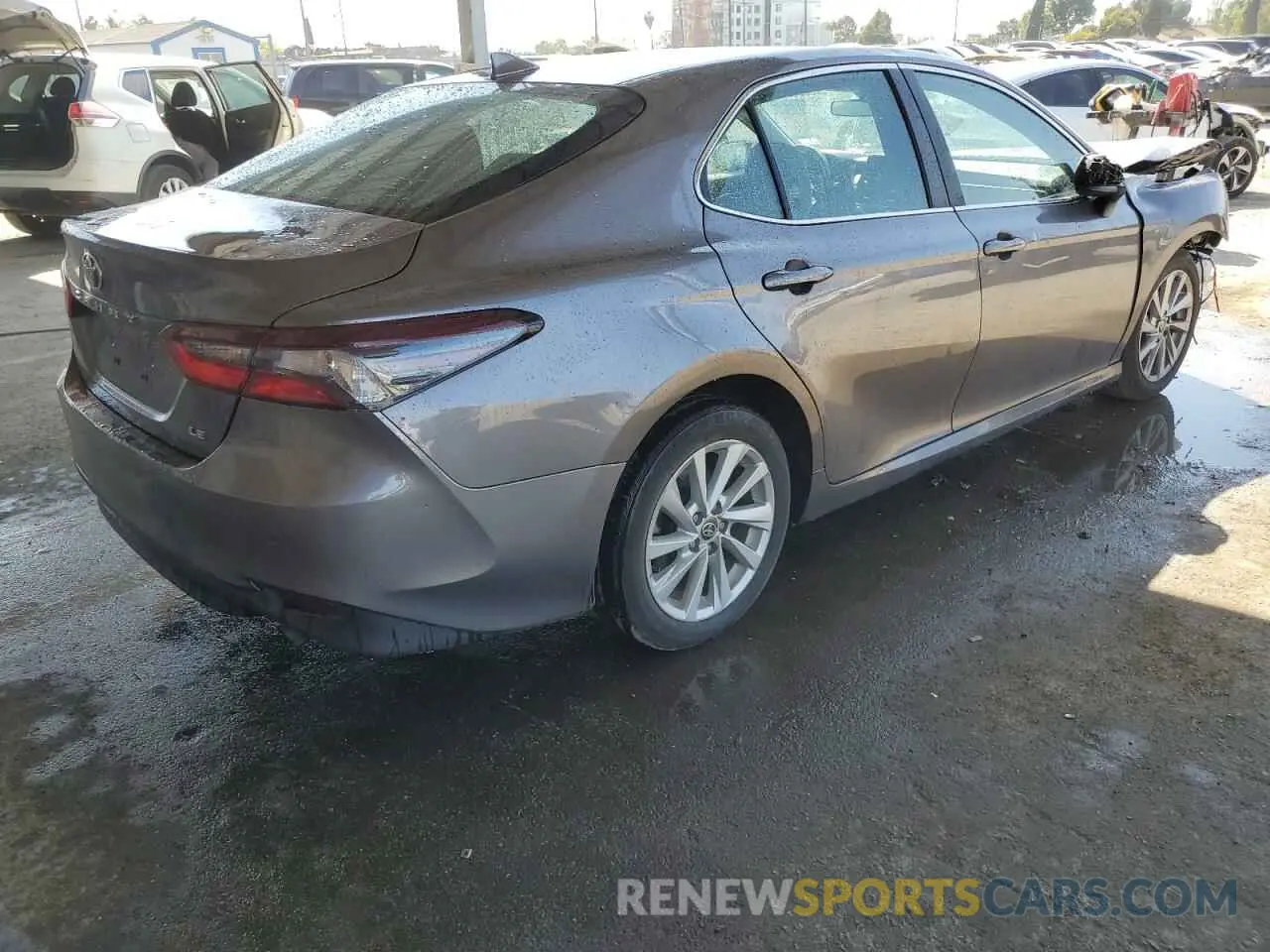 3 Фотография поврежденного автомобиля 4T1C11AK1PU130853 TOYOTA CAMRY 2023