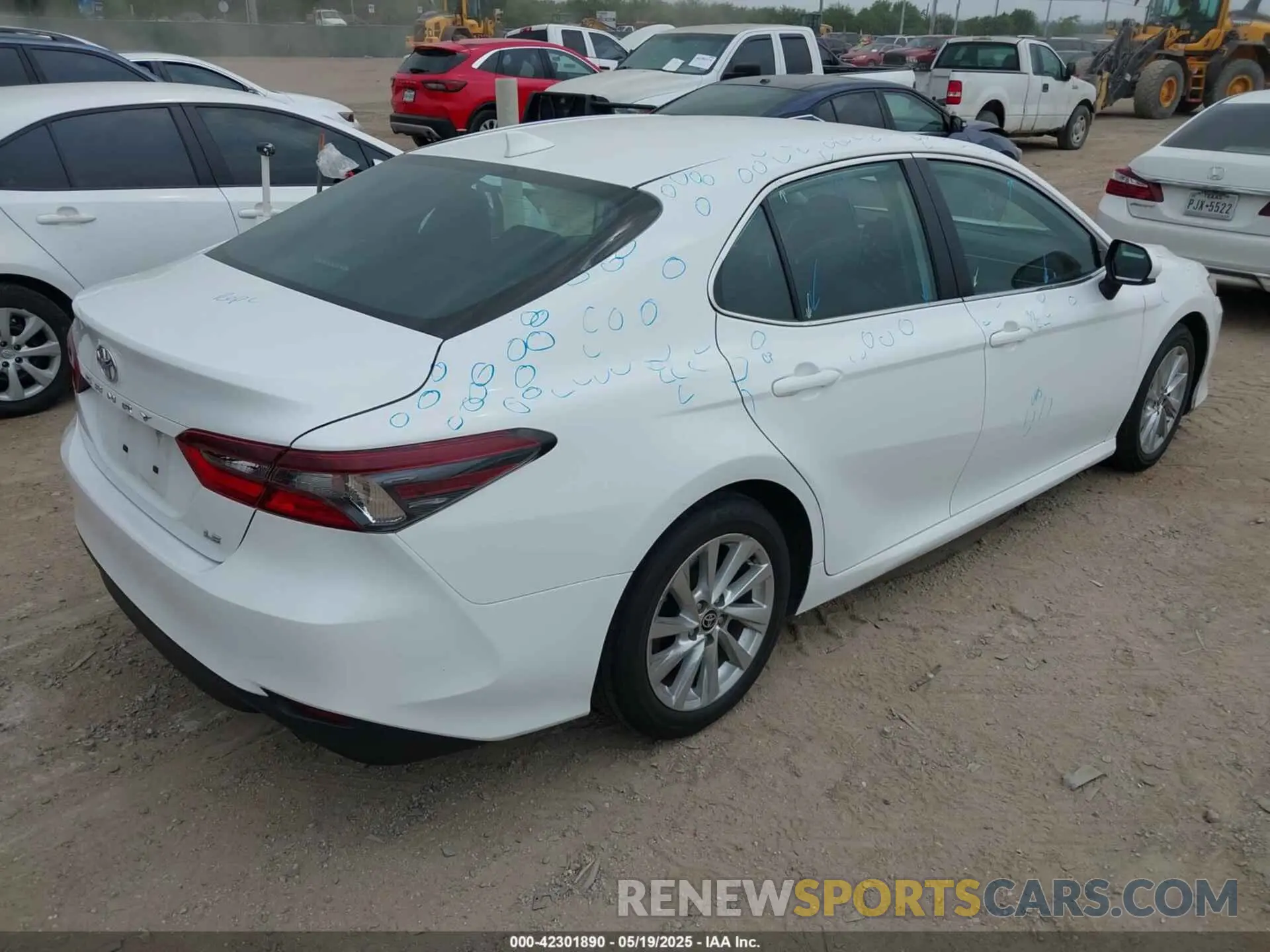 4 Photograph of a damaged car 4T1C11AK1PU770254 TOYOTA CAMRY 2023
