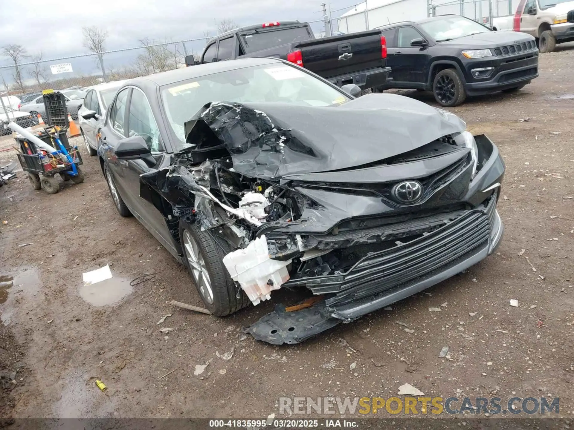1 Фотография поврежденного автомобиля 4T1C11AK1PU807917 TOYOTA CAMRY 2023