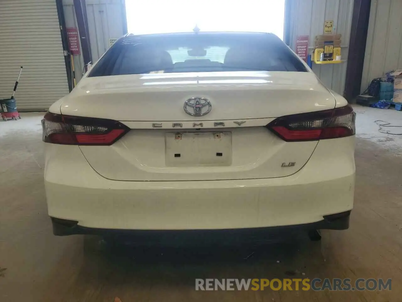 6 Фотография поврежденного автомобиля 4T1C11AK2PU116640 TOYOTA CAMRY 2023