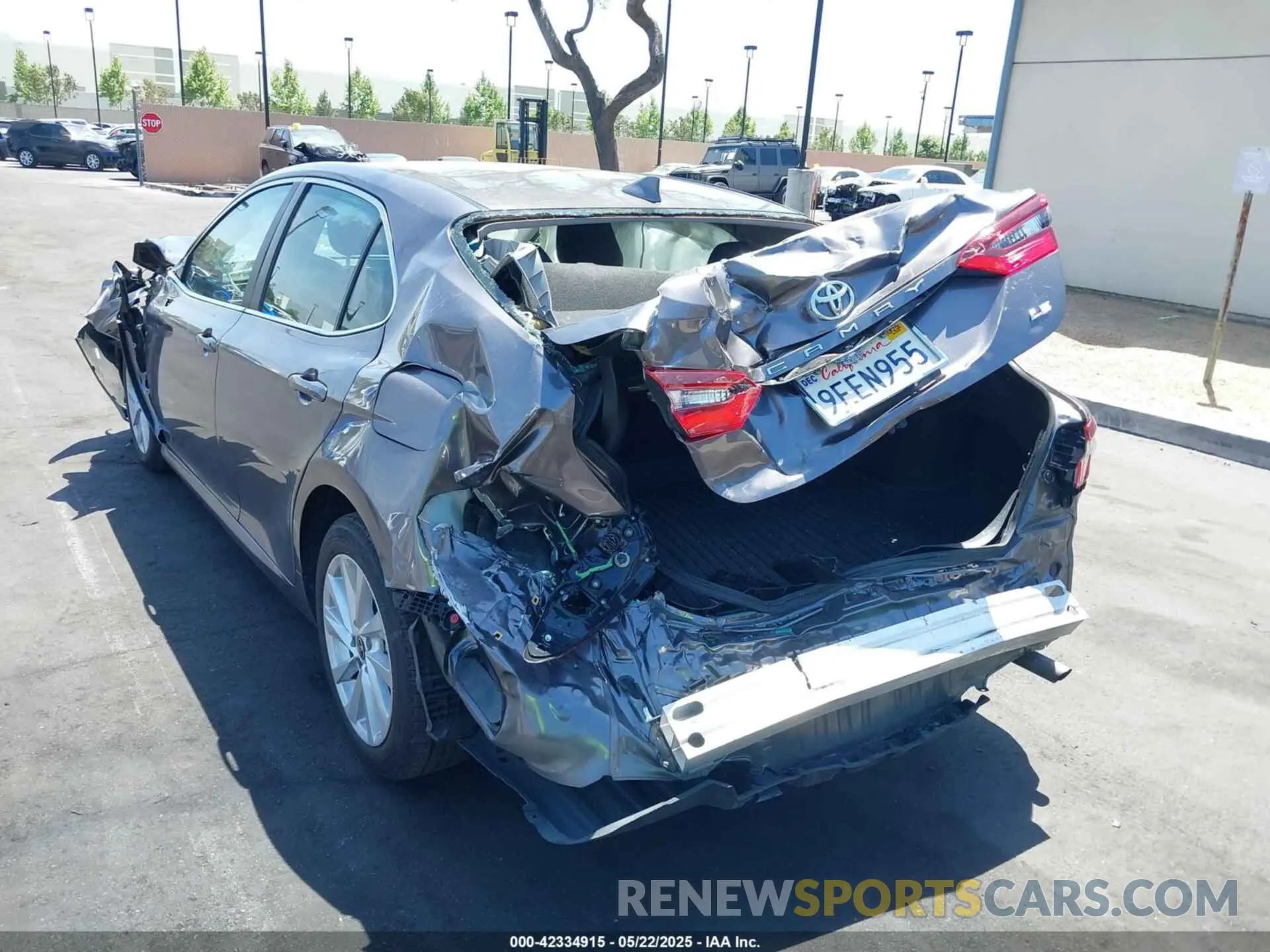 18 Photograph of a damaged car 4T1C11AK2PU117562 TOYOTA CAMRY 2023