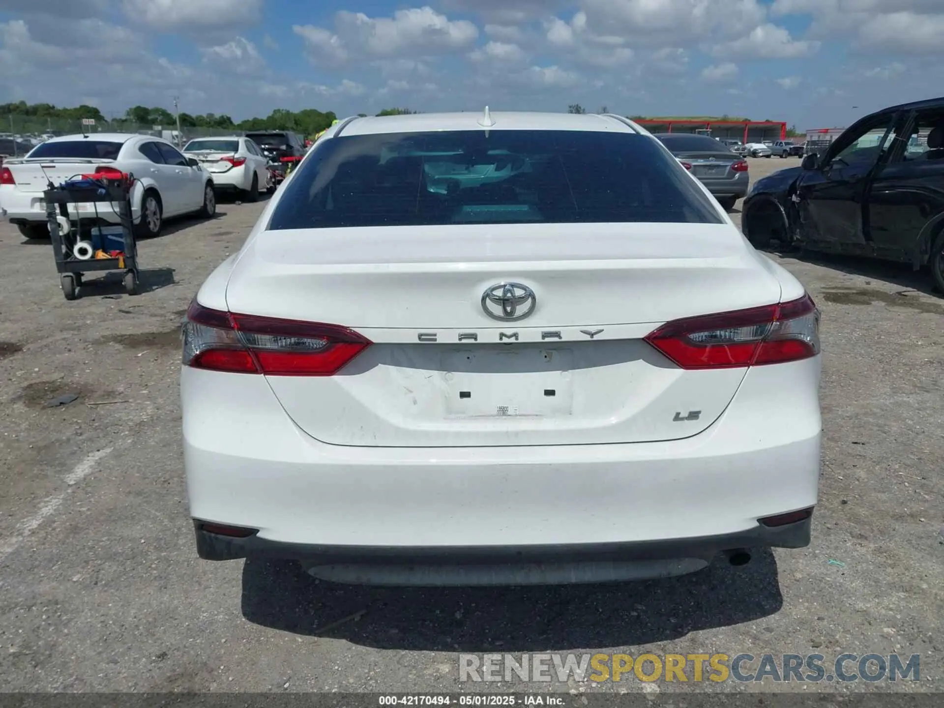 17 Photograph of a damaged car 4T1C11AK2PU185800 TOYOTA CAMRY 2023