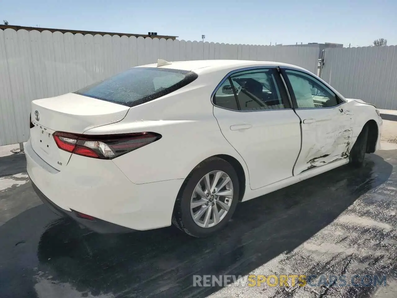 3 Фотография поврежденного автомобиля 4T1C11AK3PU158170 TOYOTA CAMRY 2023