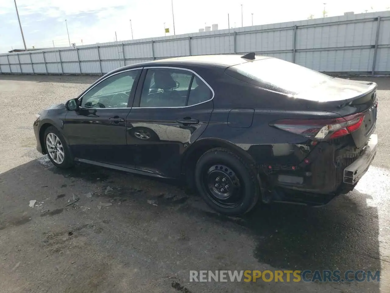 2 Фотография поврежденного автомобиля 4T1C11AK3PU162087 TOYOTA CAMRY 2023