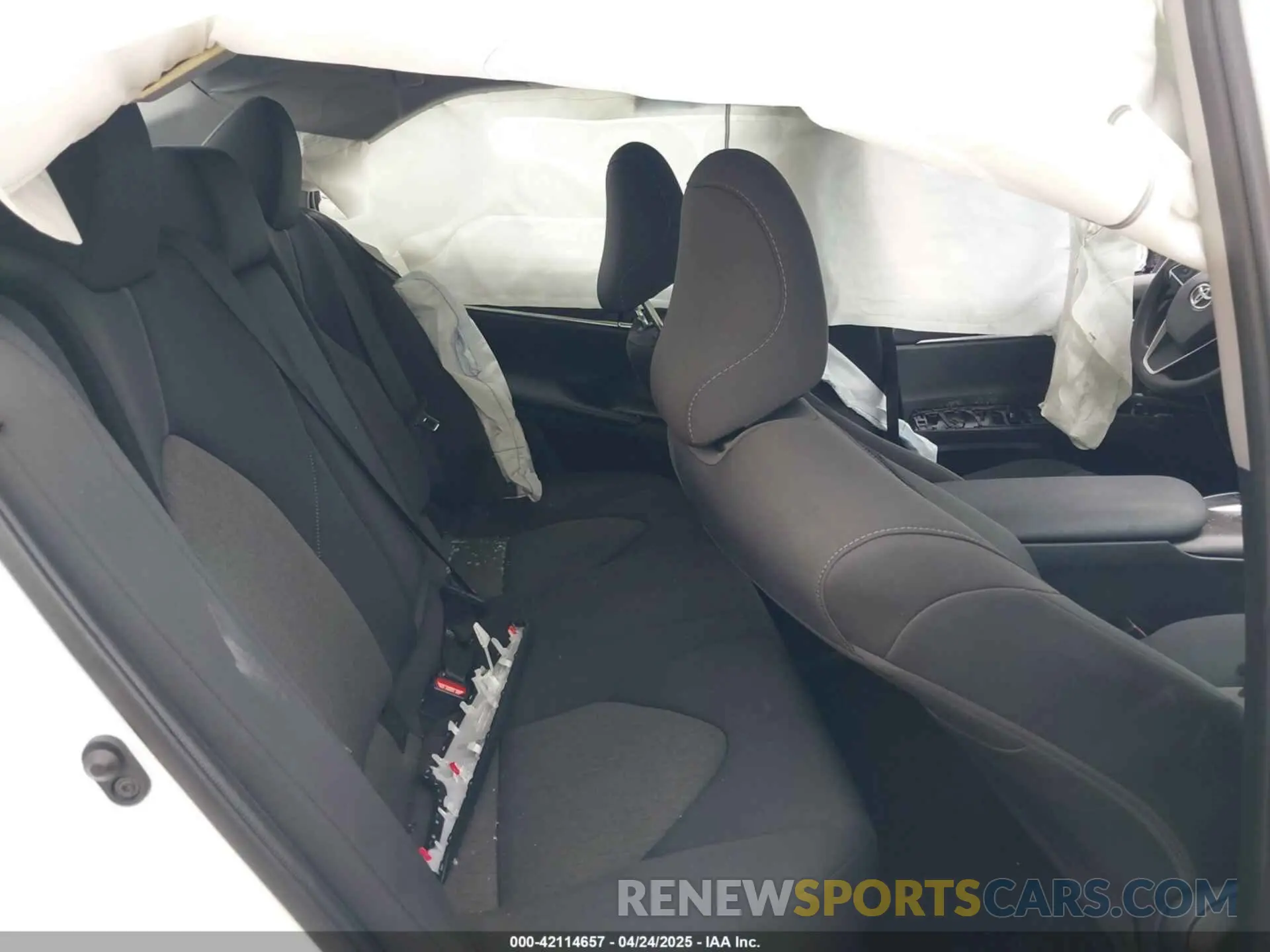 8 Фотография поврежденного автомобиля 4T1C11AK3PU836433 TOYOTA CAMRY 2023