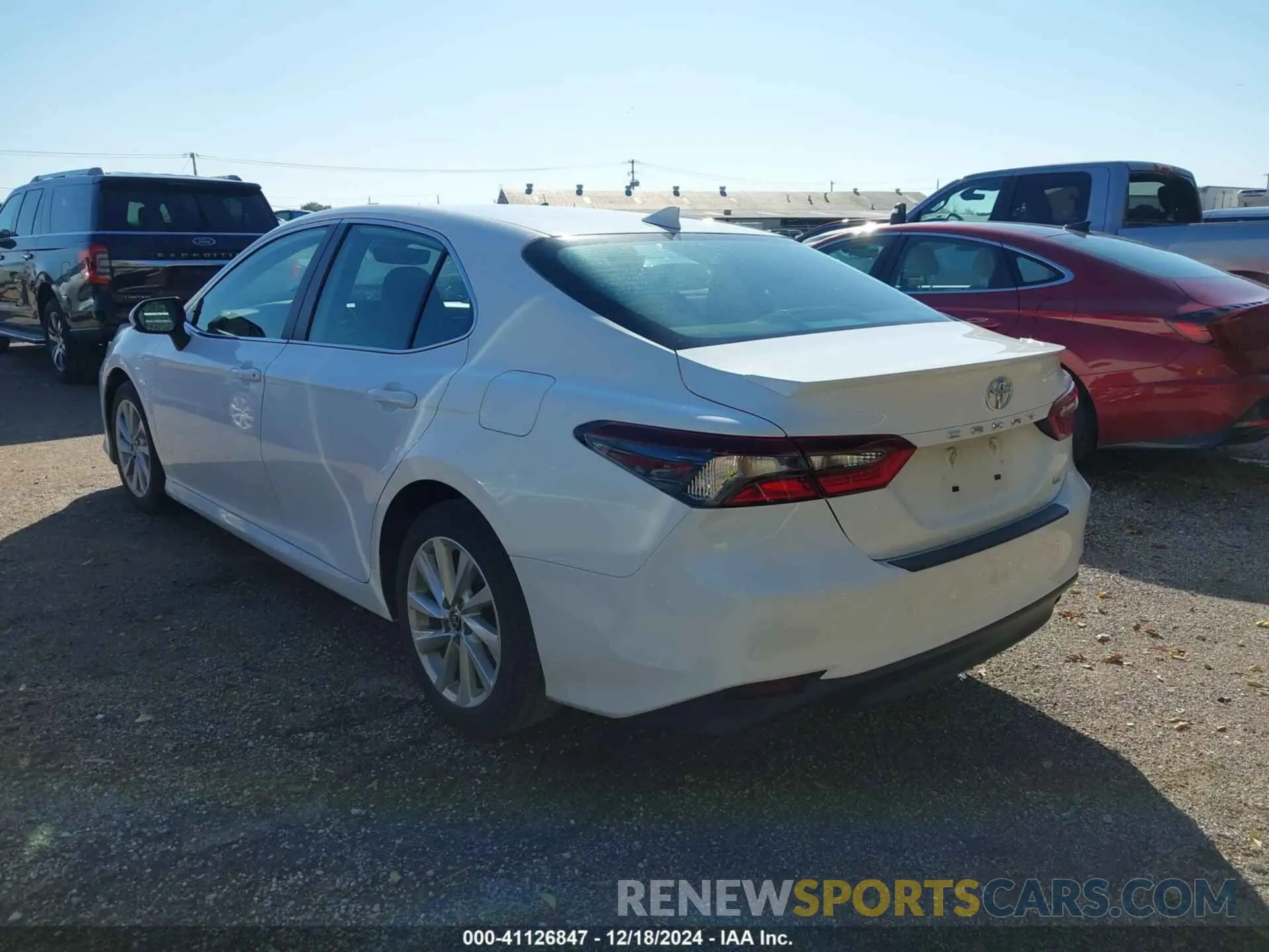 3 Фотография поврежденного автомобиля 4T1C11AK4PU154631 TOYOTA CAMRY 2023