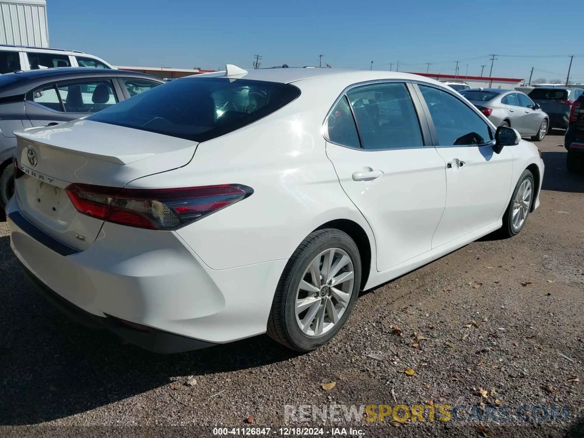 4 Фотография поврежденного автомобиля 4T1C11AK4PU154631 TOYOTA CAMRY 2023