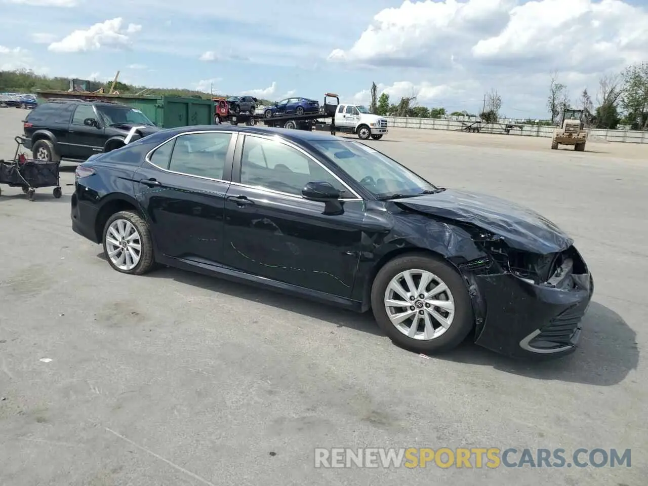 4 Фотография поврежденного автомобиля 4T1C11AK4PU154824 TOYOTA CAMRY 2023