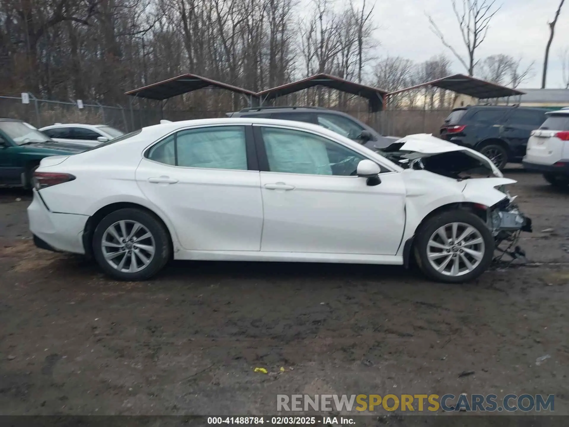 13 Фотография поврежденного автомобиля 4T1C11AK4PU185653 TOYOTA CAMRY 2023