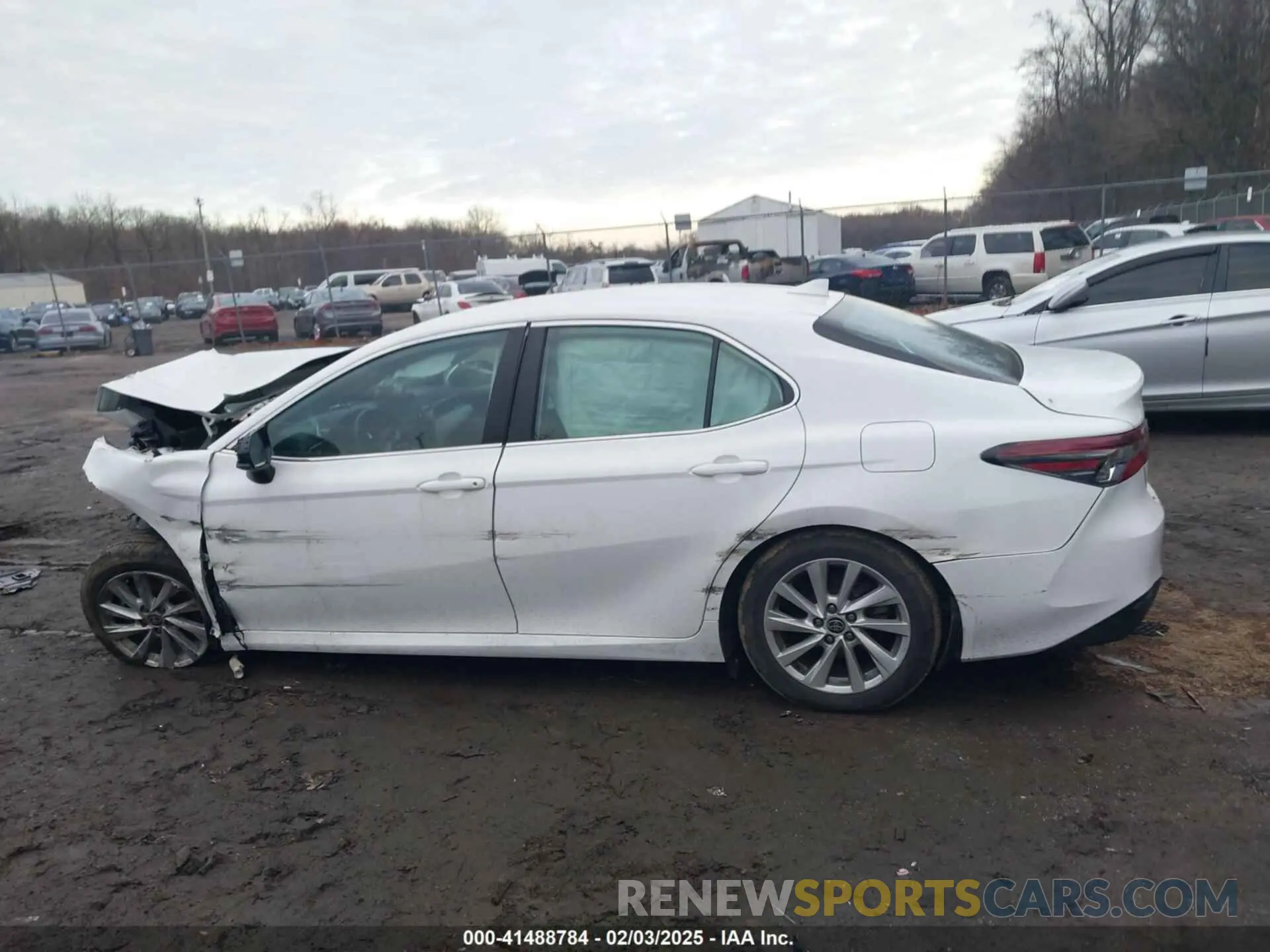 14 Фотография поврежденного автомобиля 4T1C11AK4PU185653 TOYOTA CAMRY 2023