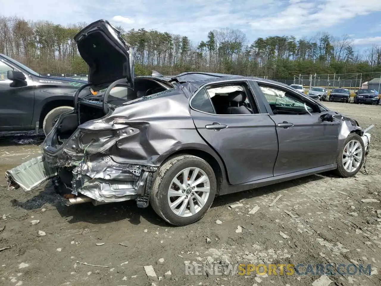 3 Фотография поврежденного автомобиля 4T1C11AK4PU746305 TOYOTA CAMRY 2023