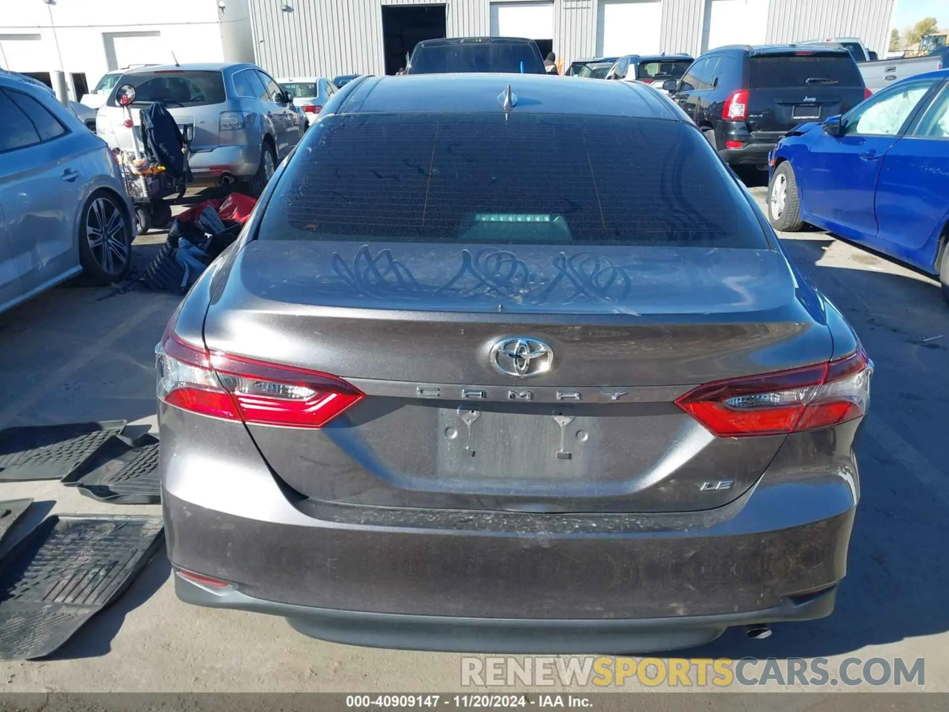 17 Фотография поврежденного автомобиля 4T1C11AK5PU143122 TOYOTA CAMRY 2023