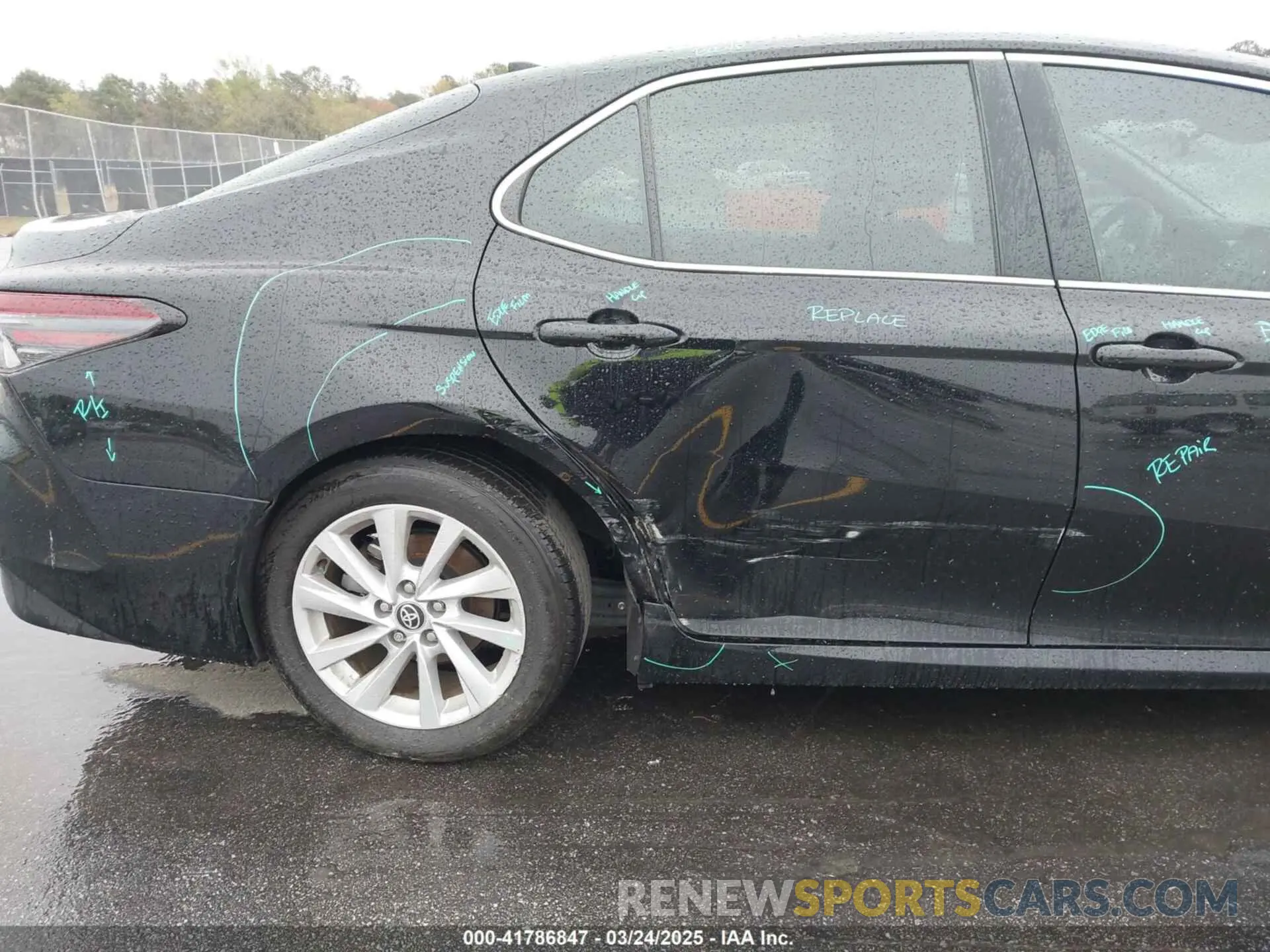 17 Photograph of a damaged car 4T1C11AK6PU176162 TOYOTA CAMRY 2023