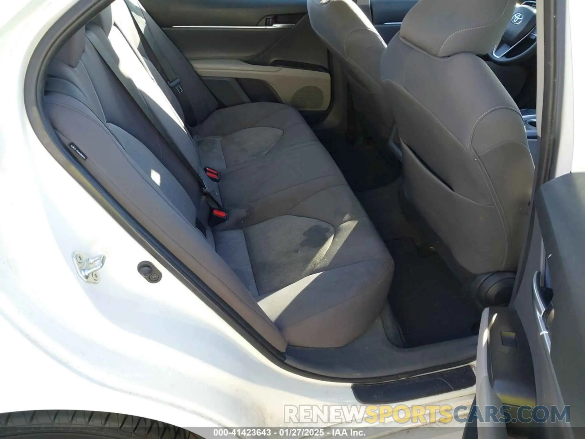 8 Фотография поврежденного автомобиля 4T1C11AK6PU181720 TOYOTA CAMRY 2023