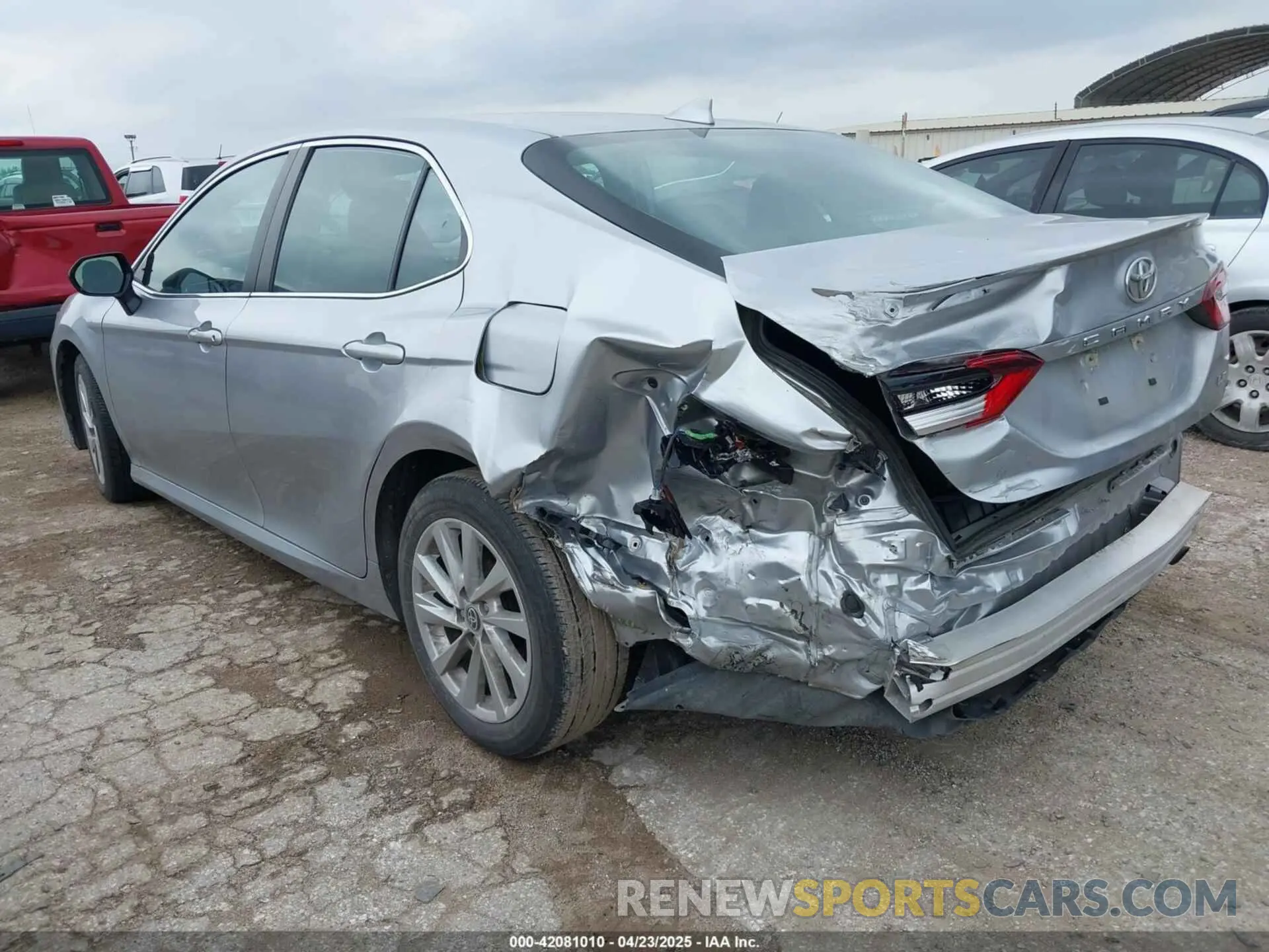3 Фотография поврежденного автомобиля 4T1C11AK6PU750923 TOYOTA CAMRY 2023