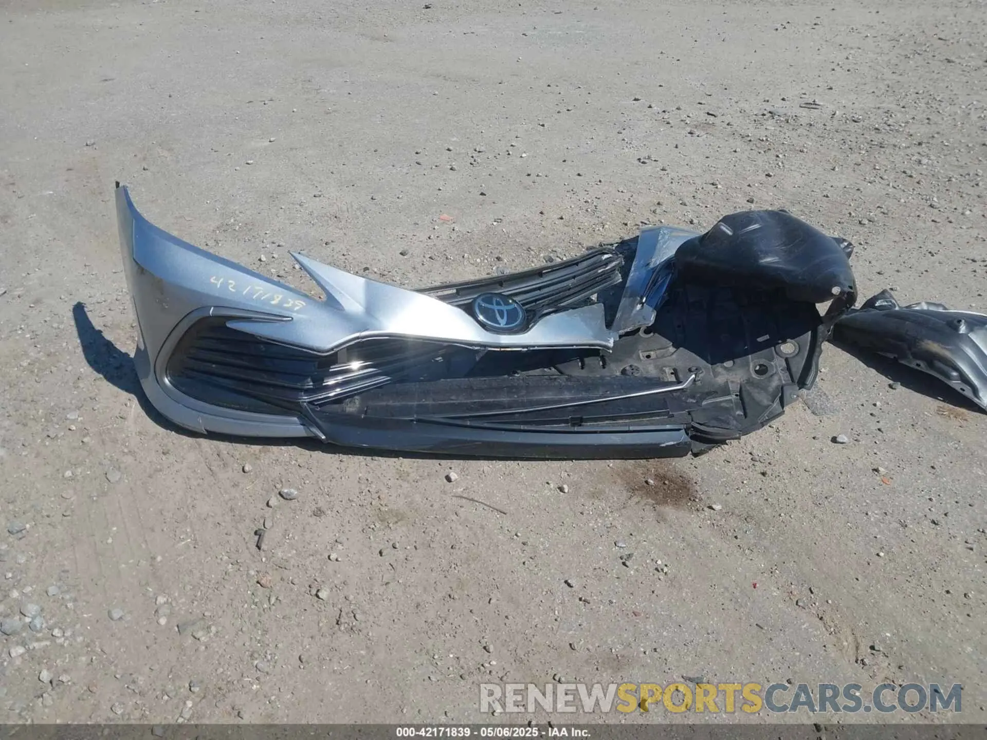 12 Photograph of a damaged car 4T1C11AK6PU797143 TOYOTA CAMRY 2023