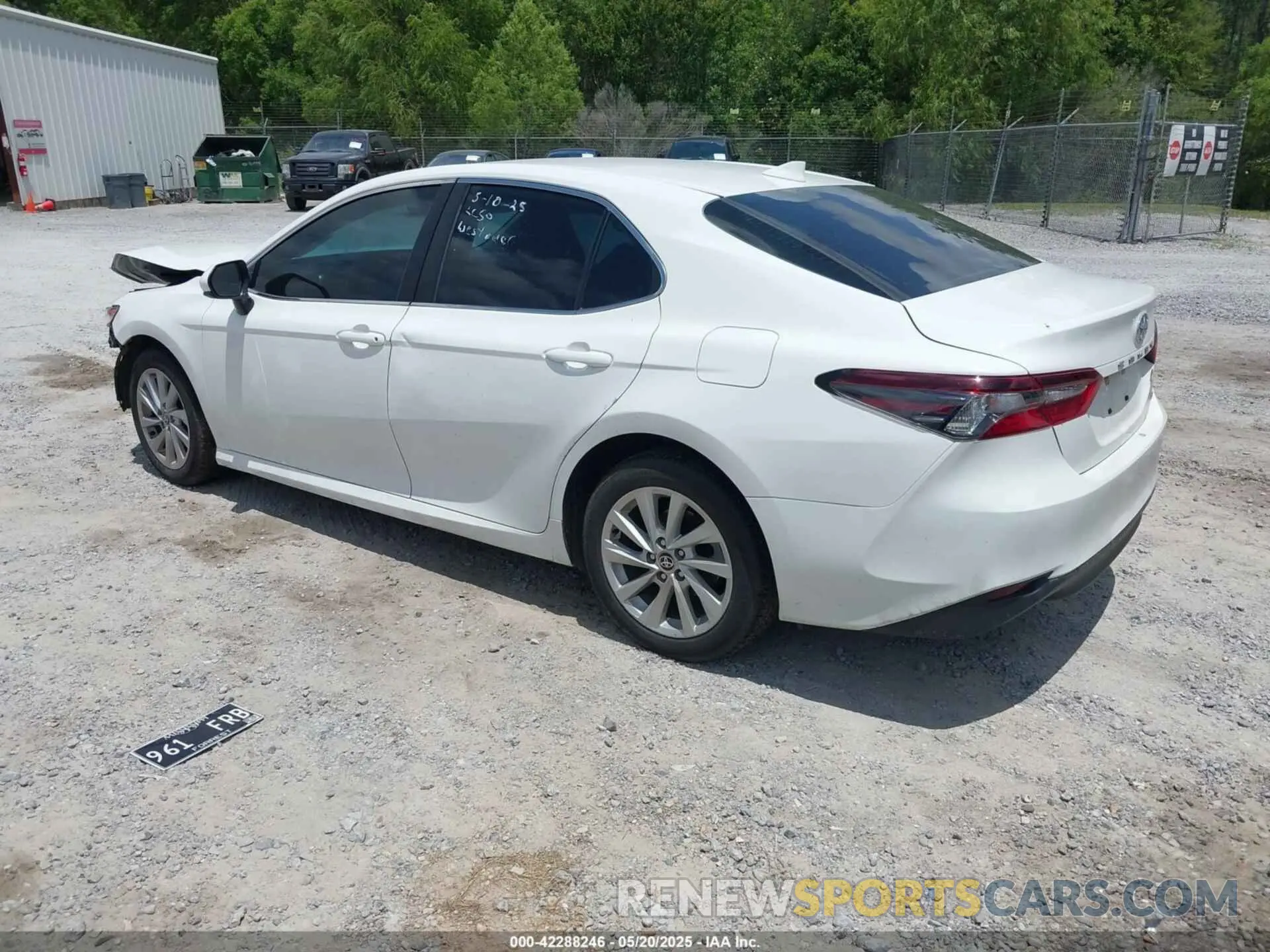 3 Фотография поврежденного автомобиля 4T1C11AK7PU077737 TOYOTA CAMRY 2023